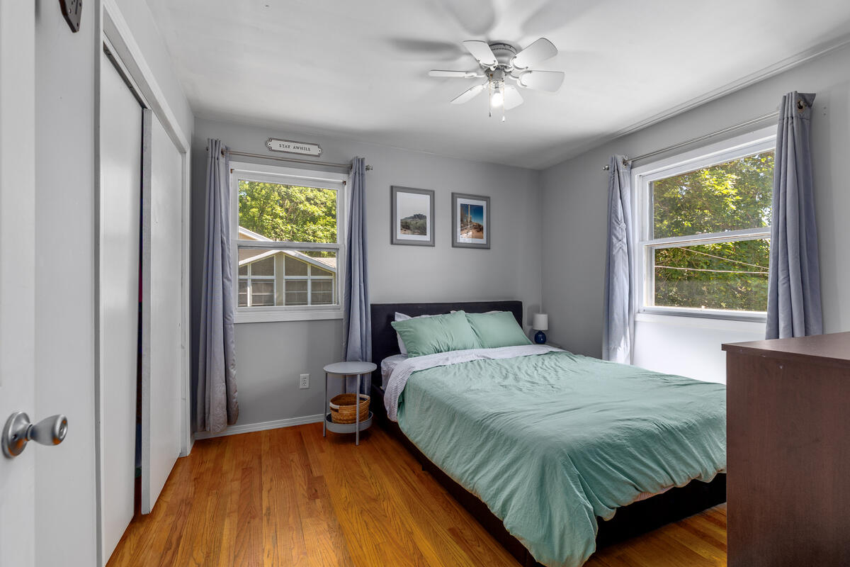 1133 Dick Avenue NW Grand Rapids MI 49504