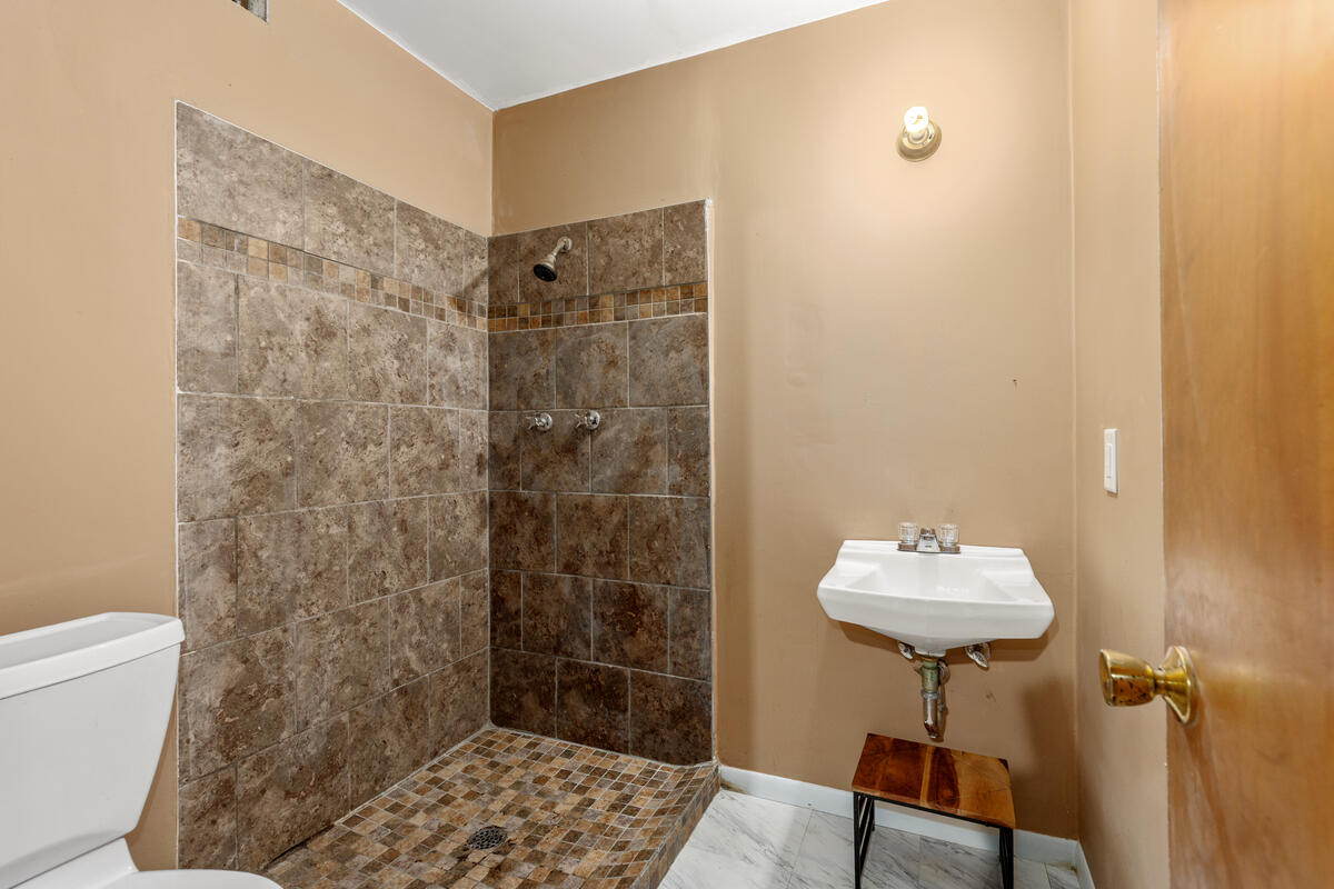 1133 Dick Avenue NW Grand Rapids MI 49504
