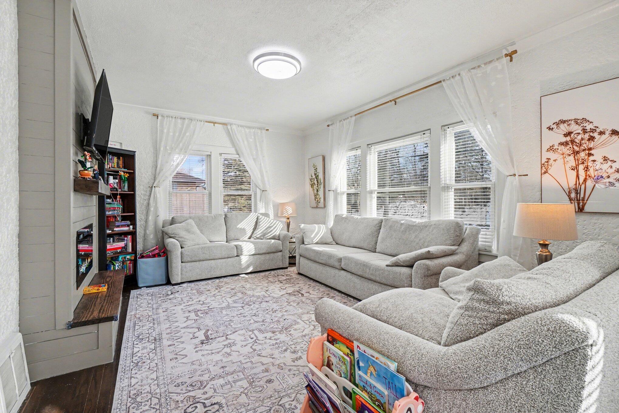 2720 W Main Street Kalamazoo MI 49006