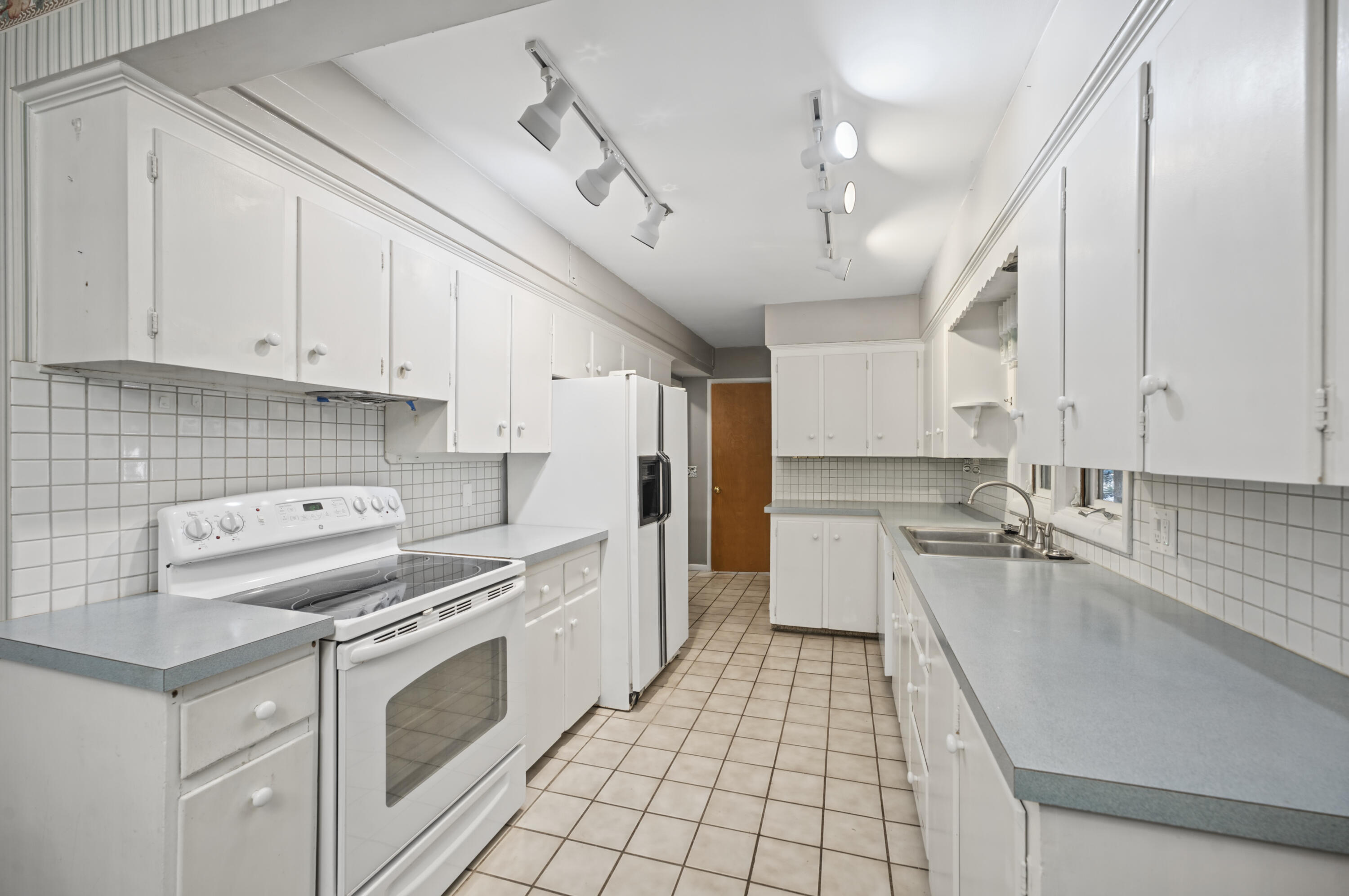 10247 S Westnedge Avenue Portage MI 49002