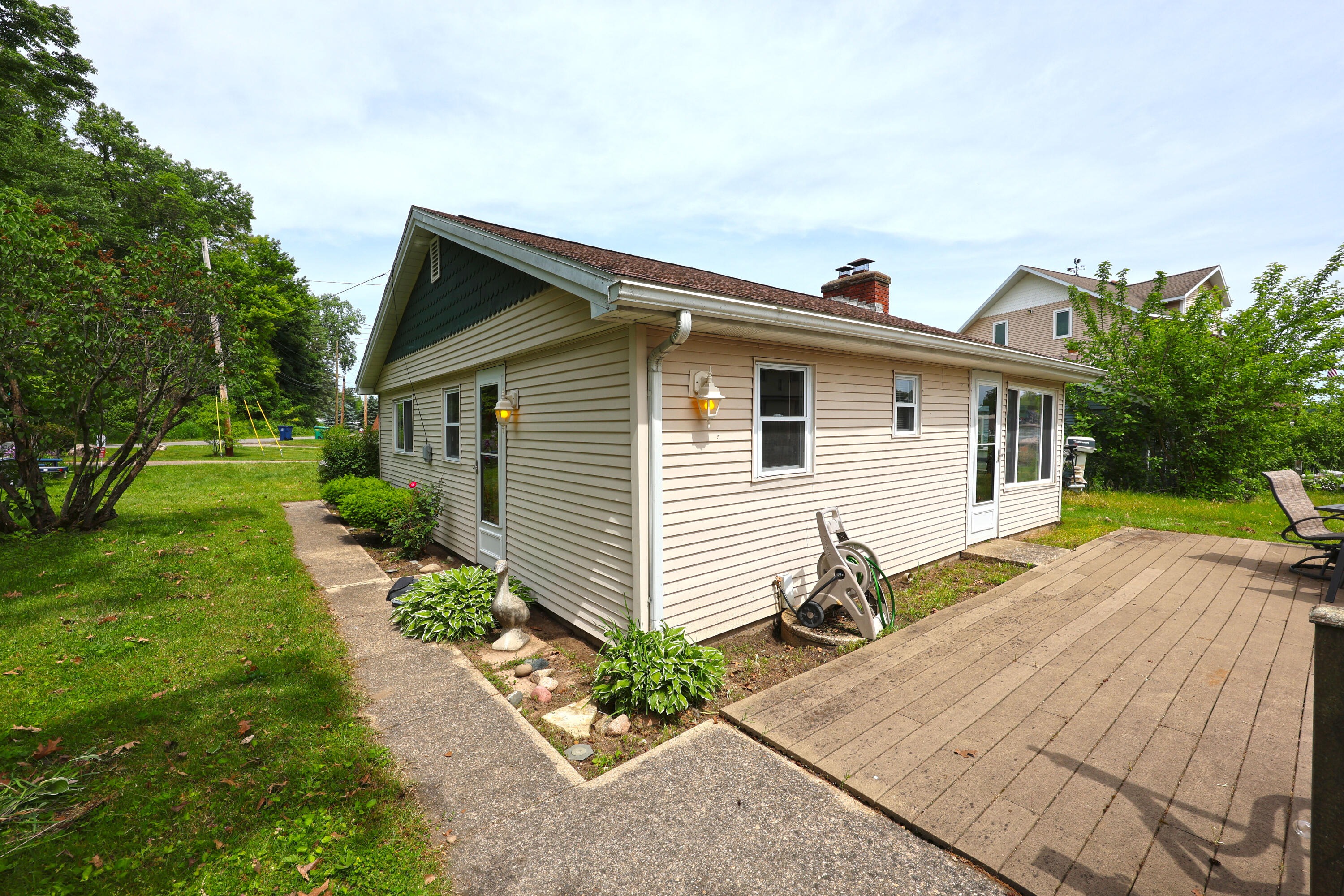 50705 W Bay Road Dowagiac MI 49047