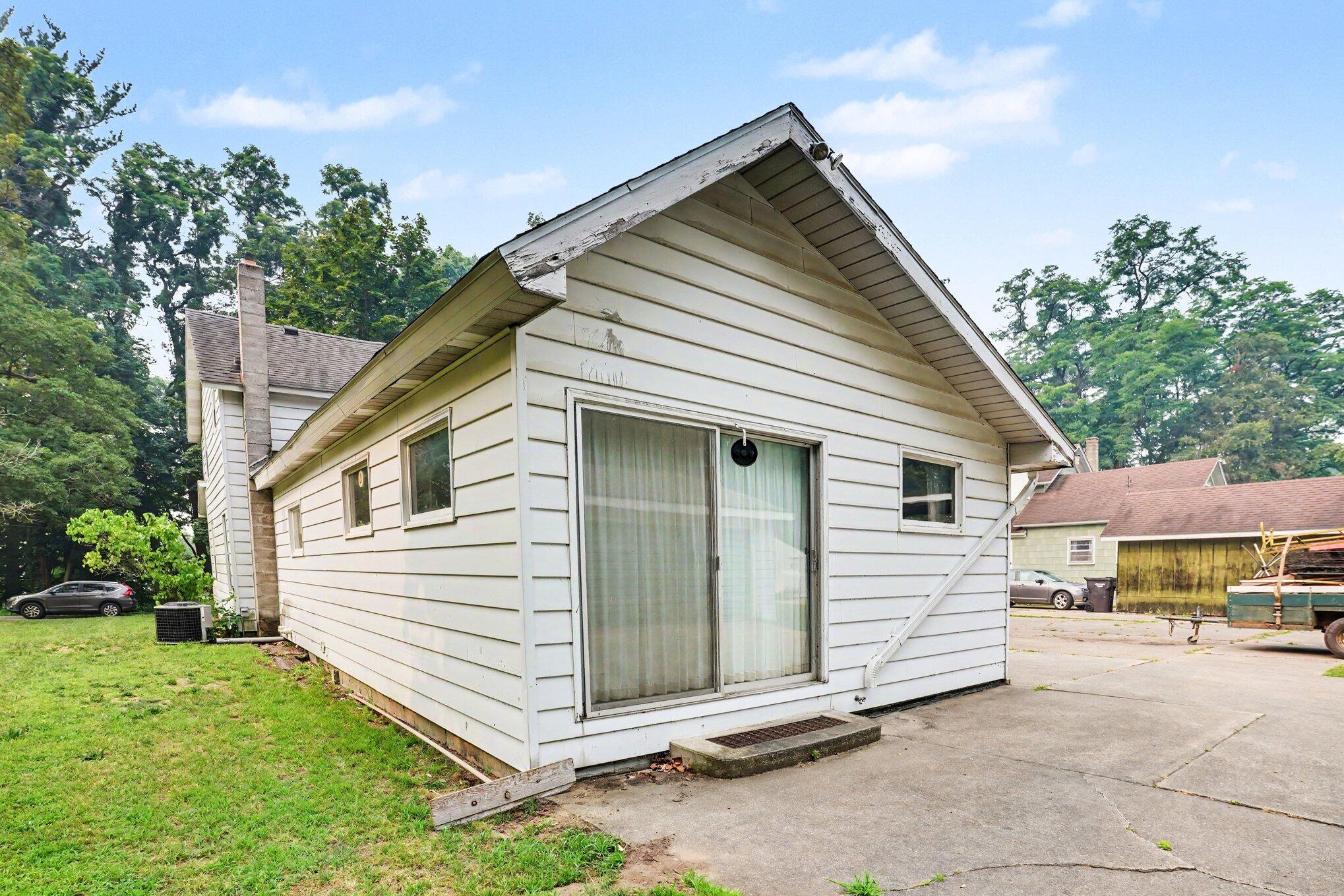 236 Cora Street Allegan MI 49010