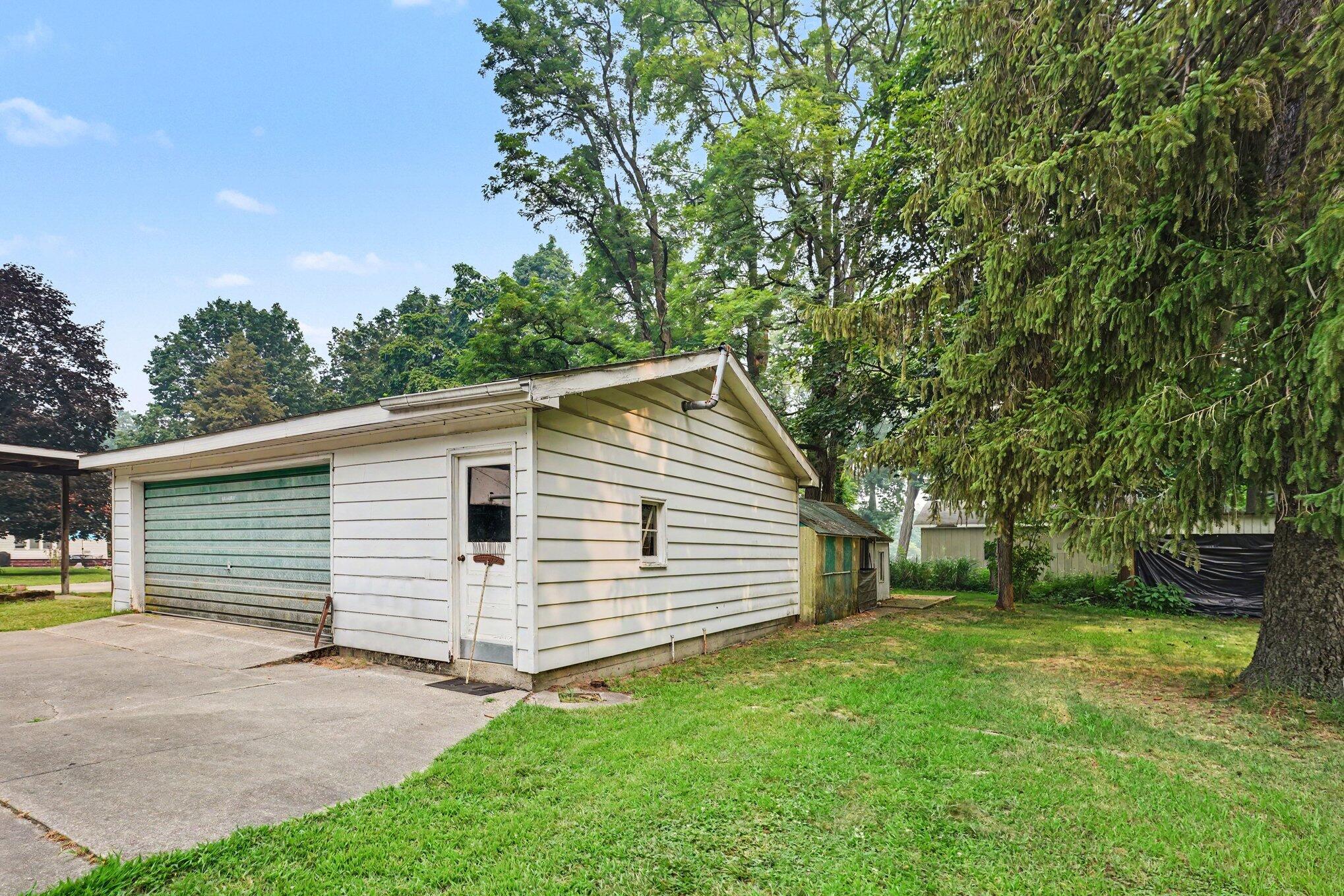 236 Cora Street Allegan MI 49010