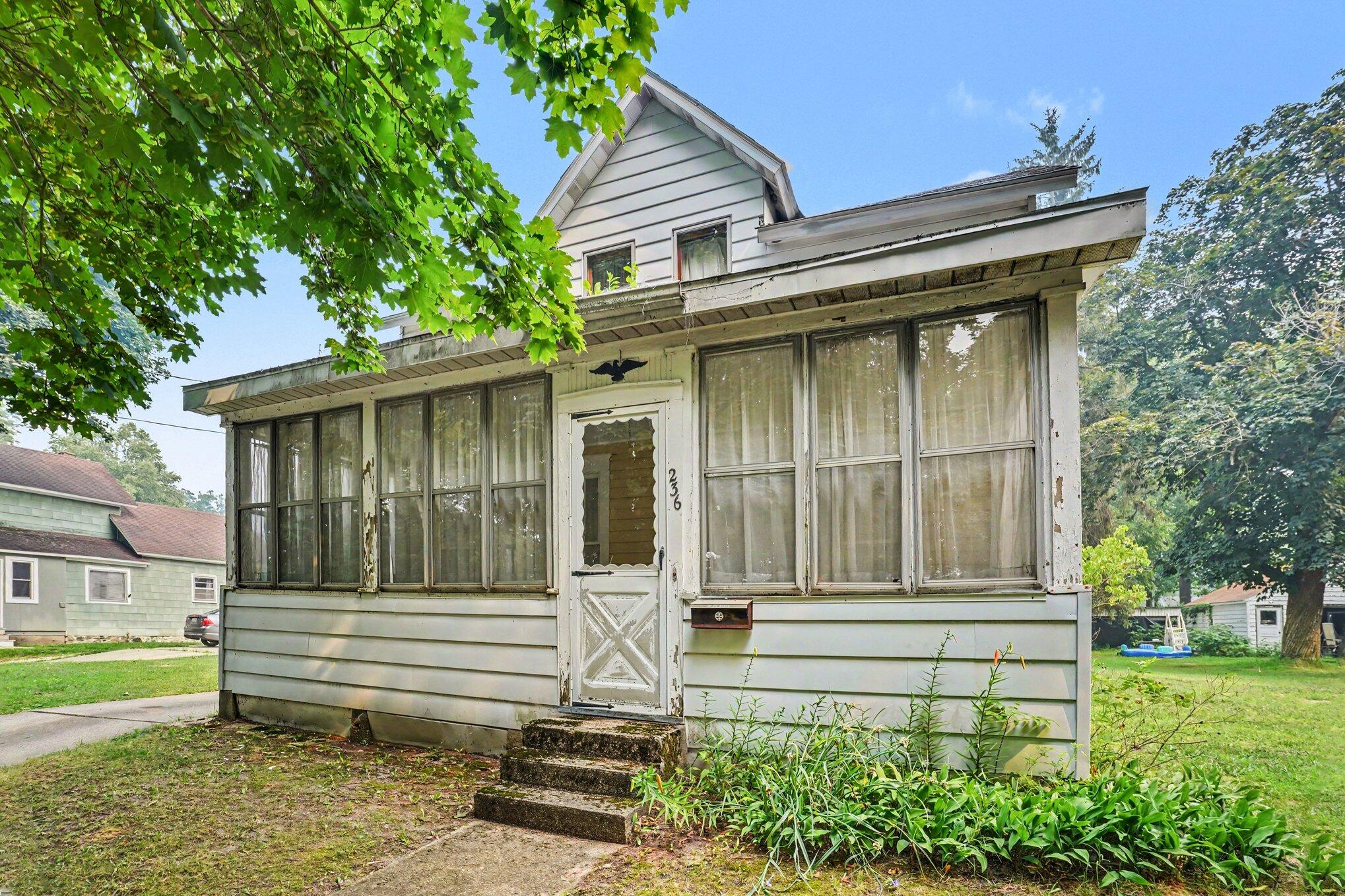 236 Cora Street Allegan MI 49010