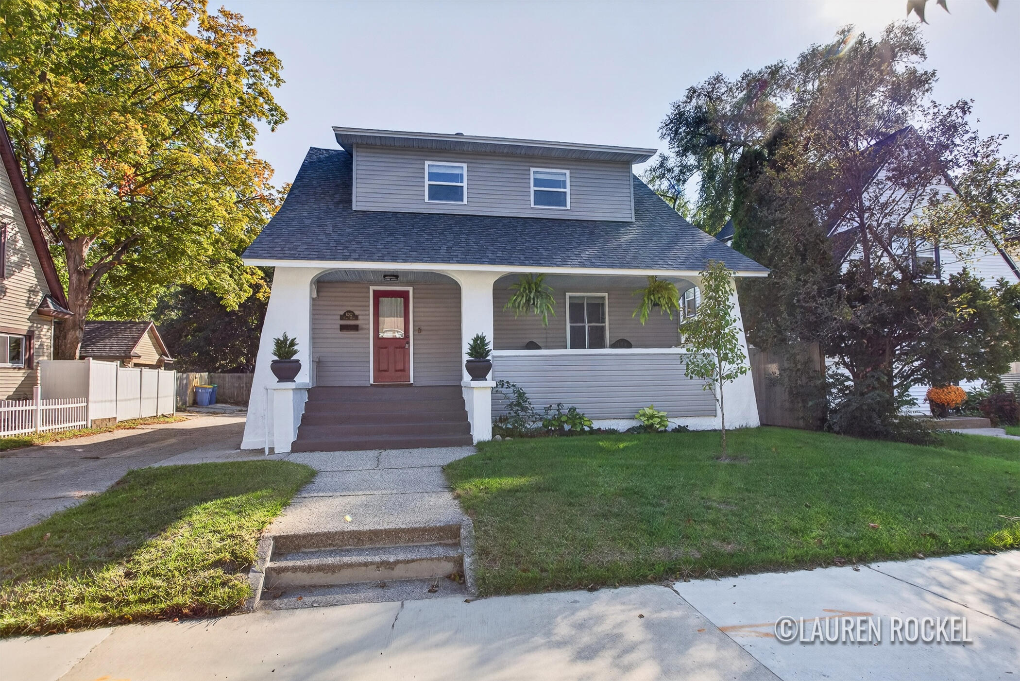 1242 Fisk Road SE Grand Rapids MI 49506
