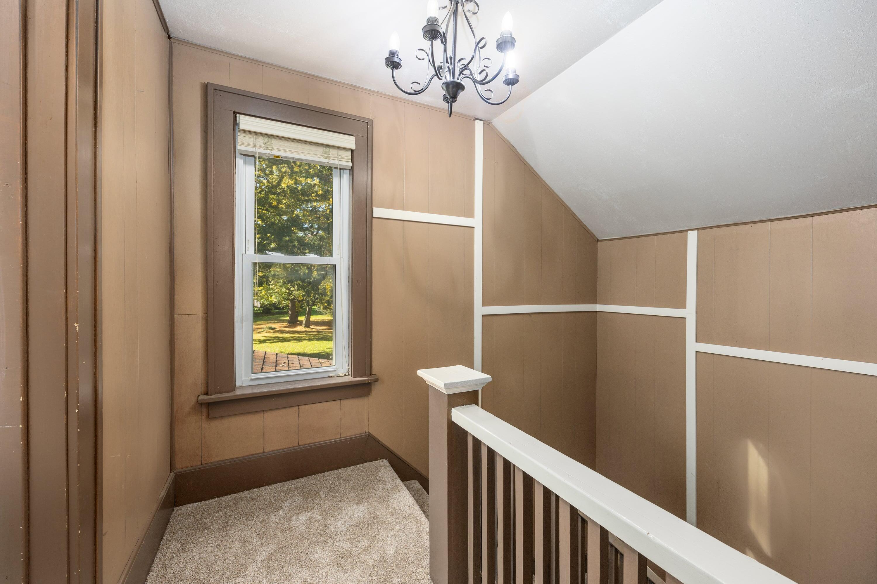 1633 Kinney Avenue NW Grand Rapids MI 49534