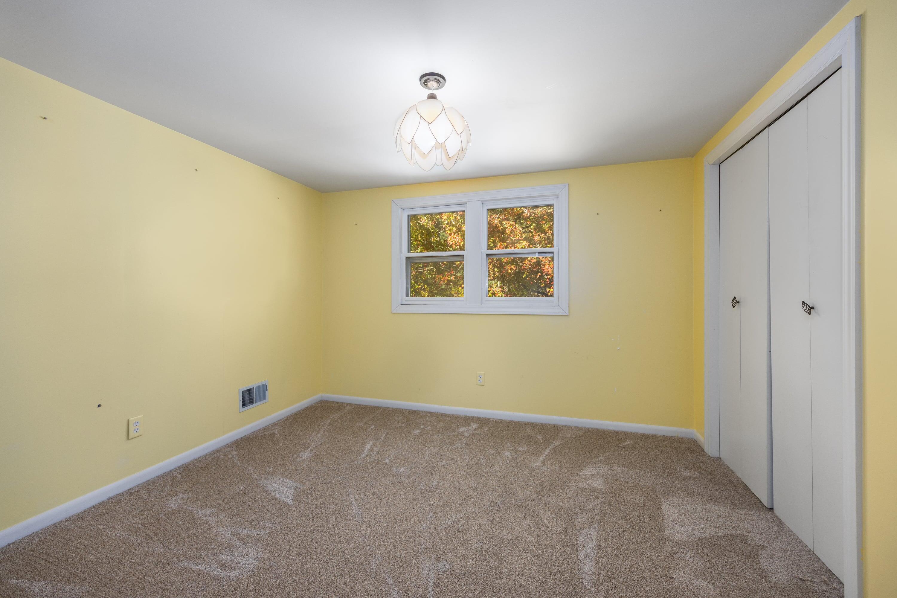 1633 Kinney Avenue NW Grand Rapids MI 49534