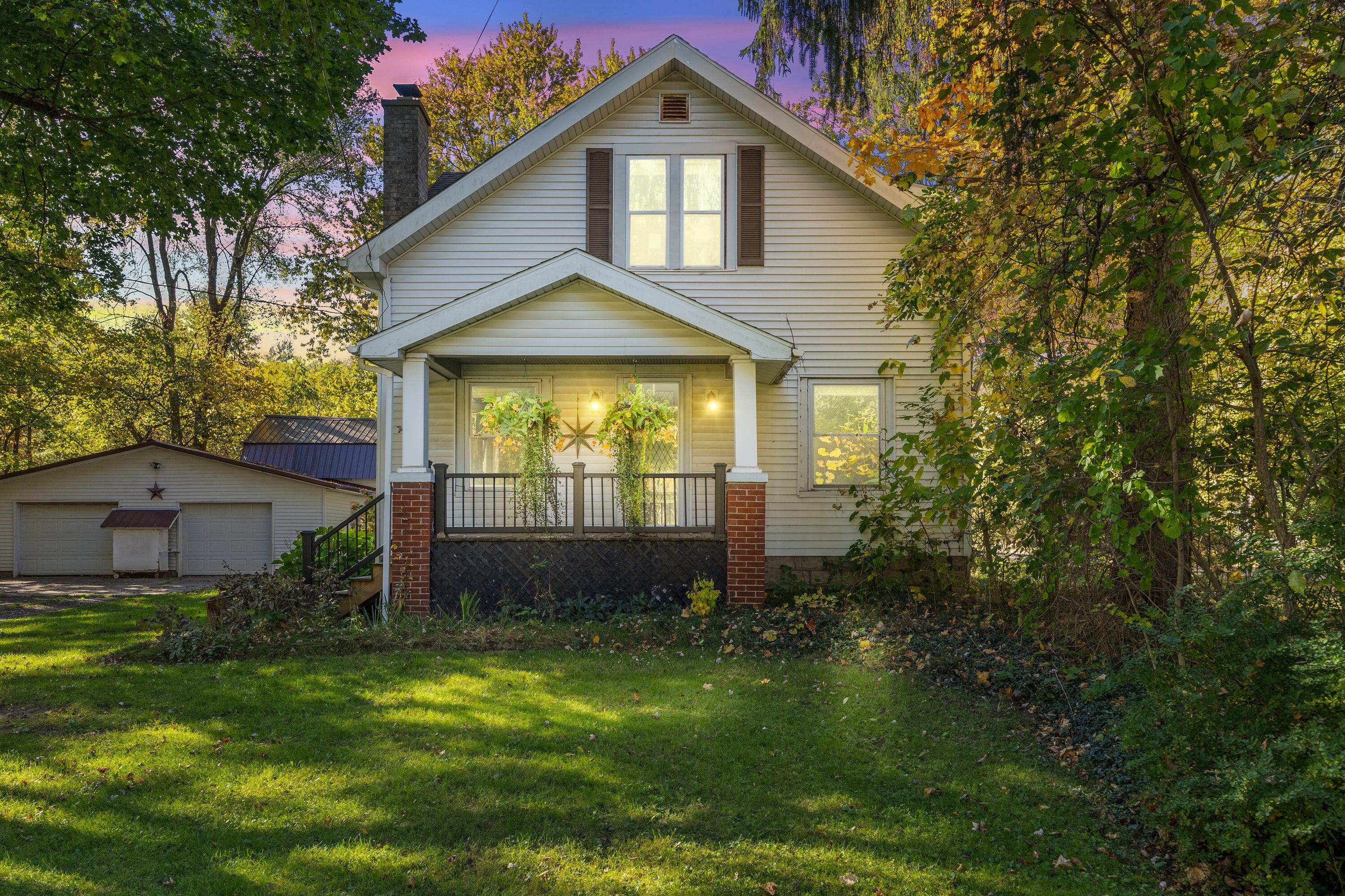 1633 Kinney Avenue NW Grand Rapids MI 49534
