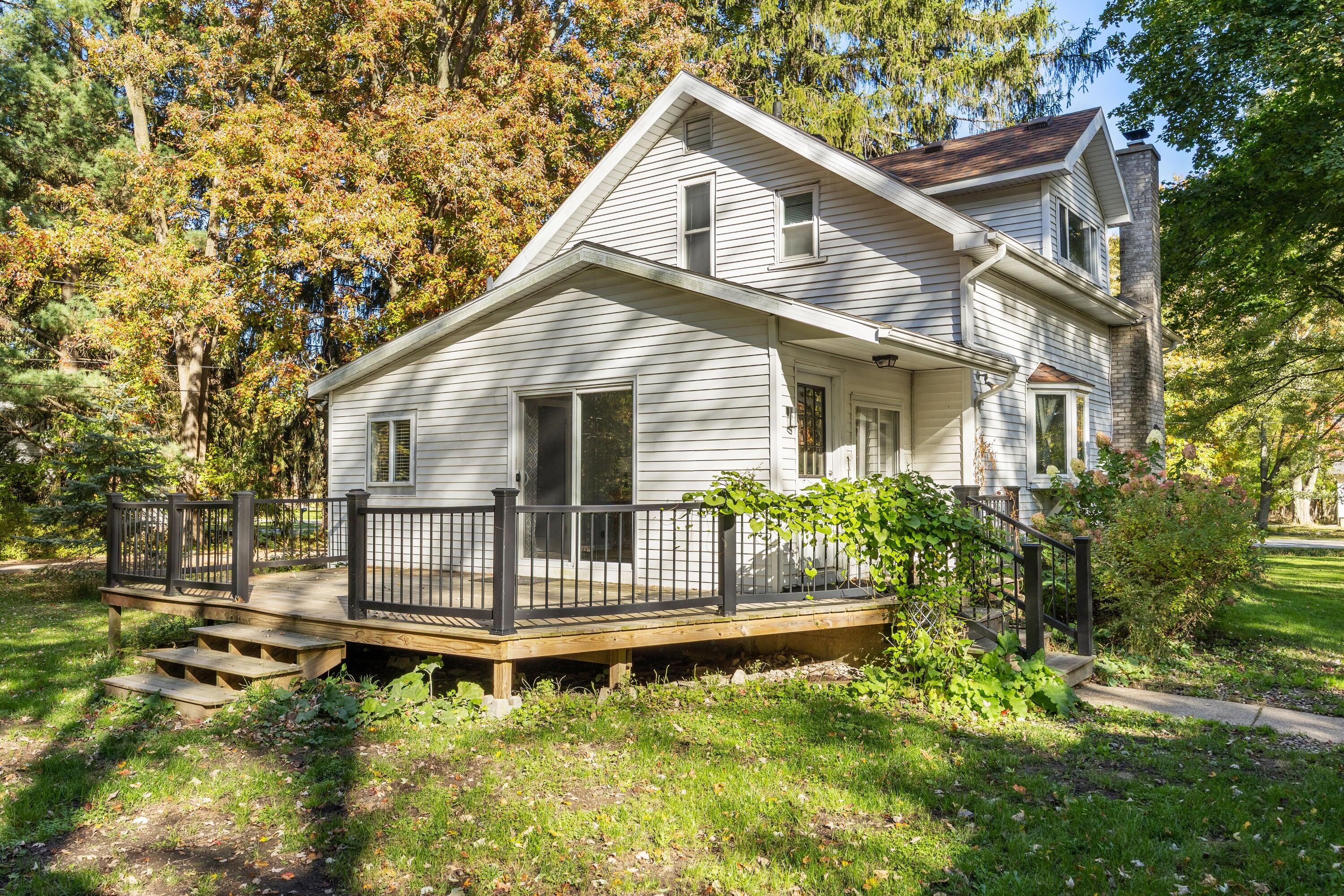 1633 Kinney Avenue NW Grand Rapids MI 49534