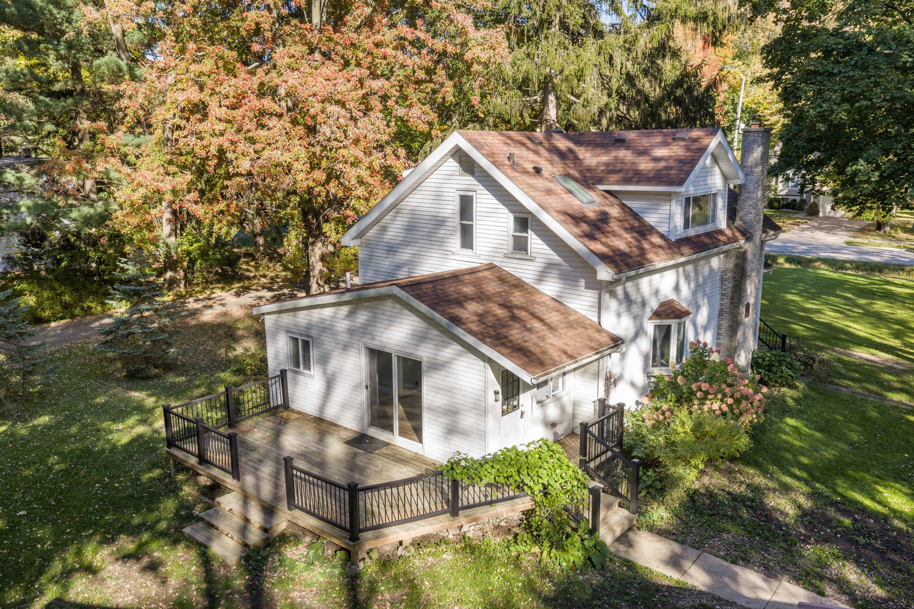 1633 Kinney Avenue NW Grand Rapids MI 49534