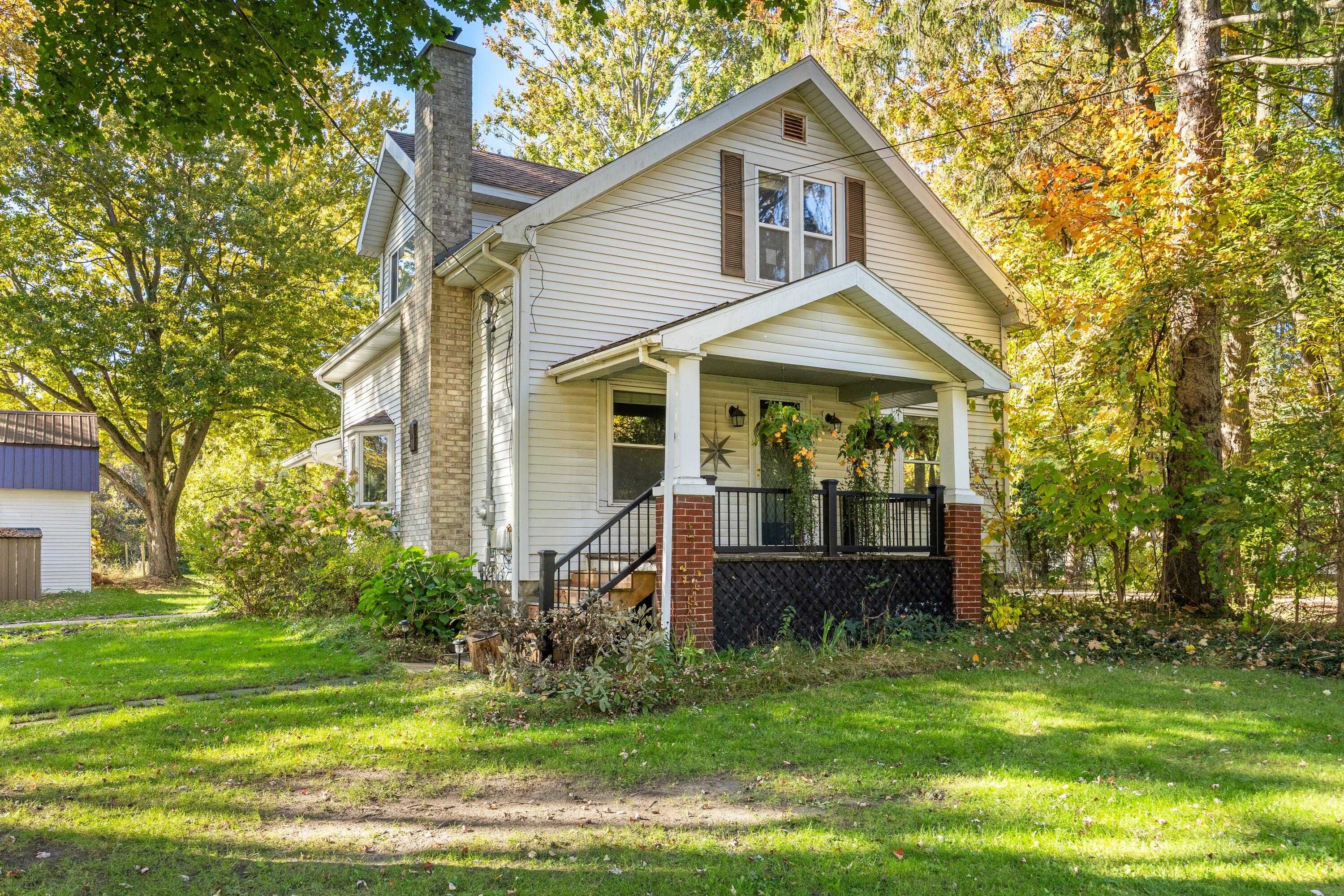 1633 Kinney Avenue NW Grand Rapids MI 49534