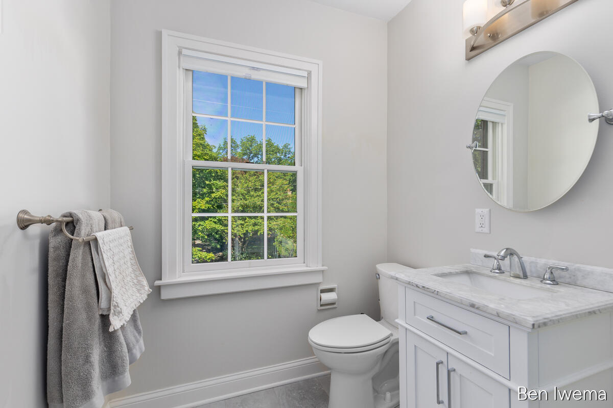 610 Locust Avenue SE Grand Rapids MI 49506