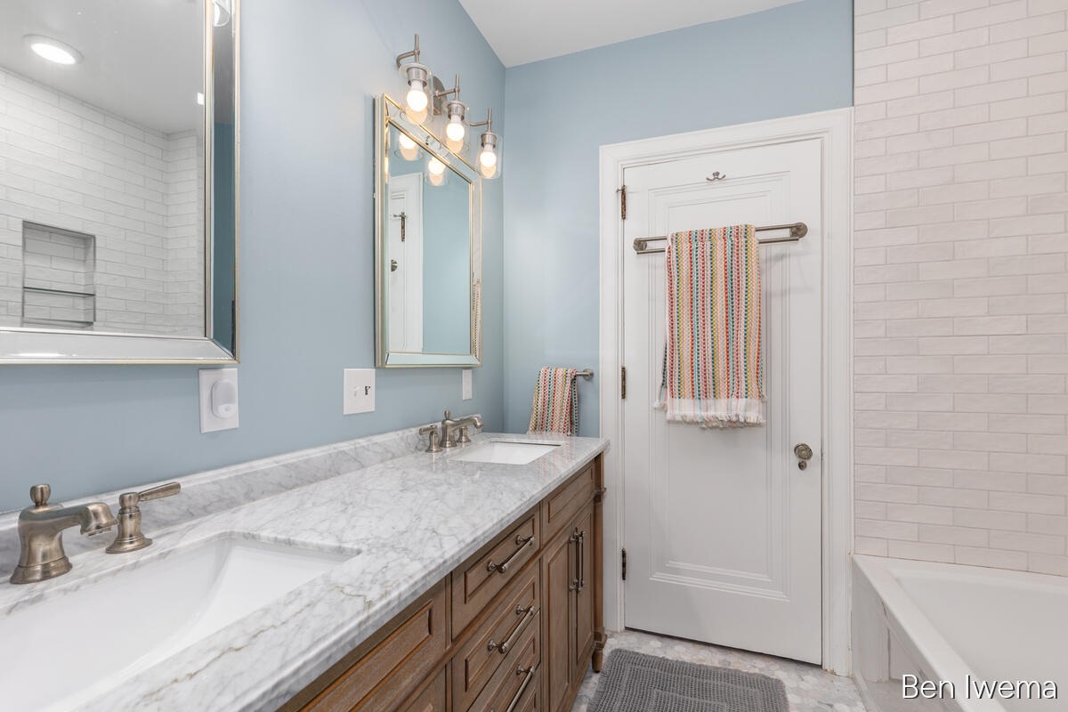 610 Locust Avenue SE Grand Rapids MI 49506