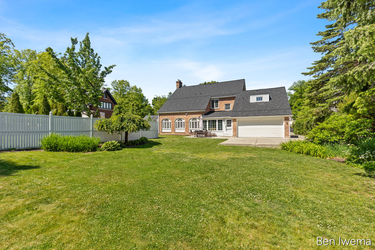 610 Locust Avenue SE Grand Rapids MI 49506