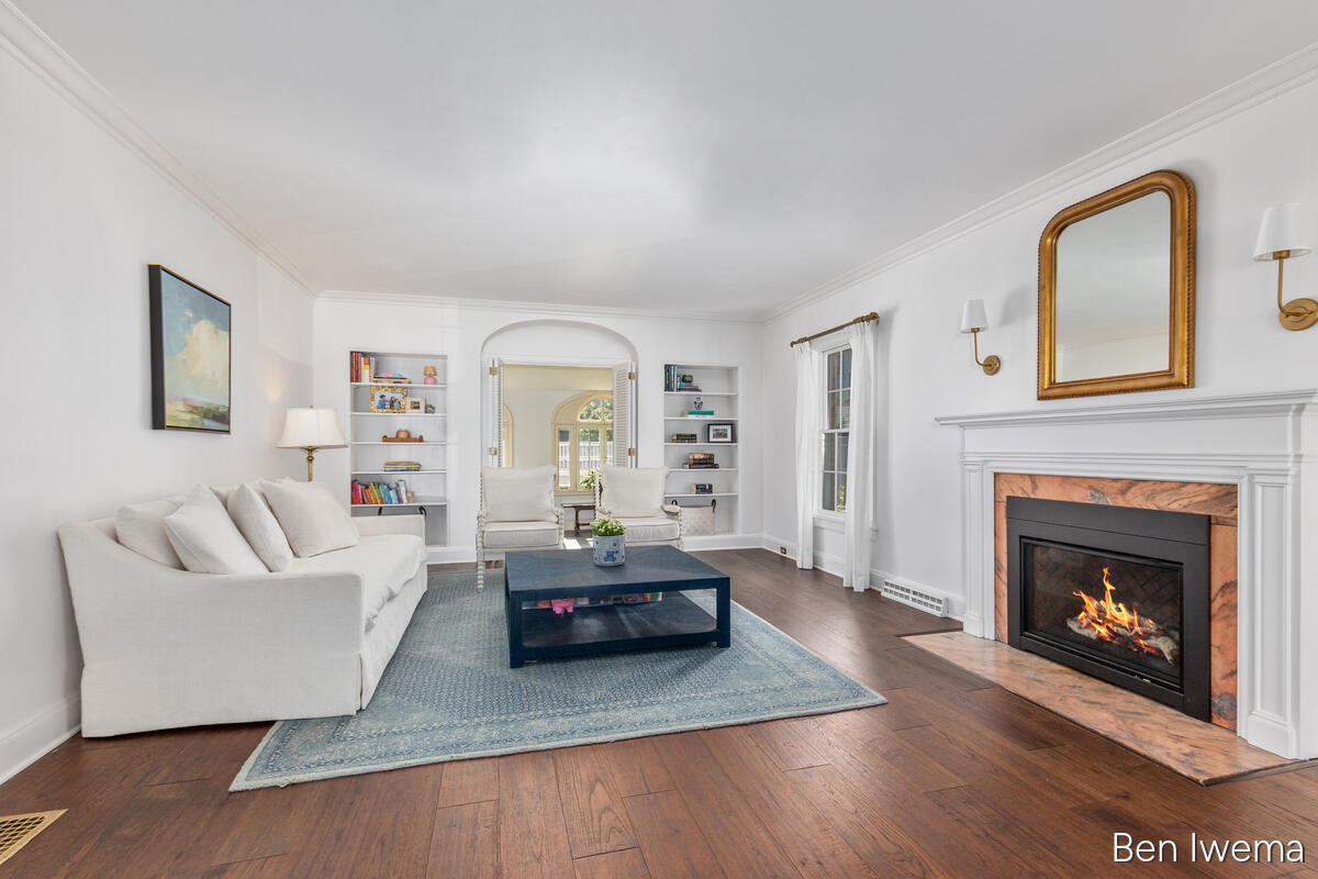 610 Locust Avenue SE Grand Rapids MI 49506