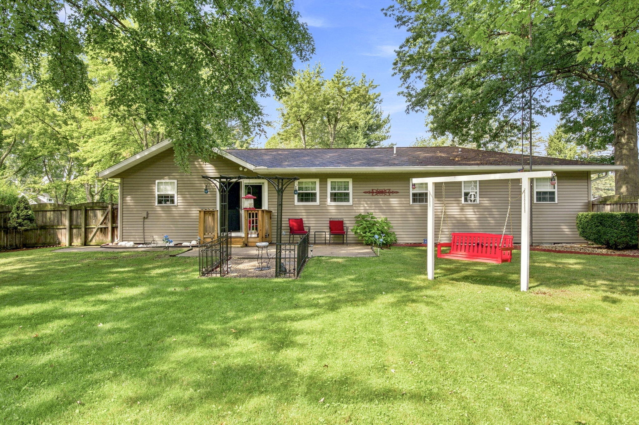 5609 Johnson Road Coloma MI 49038