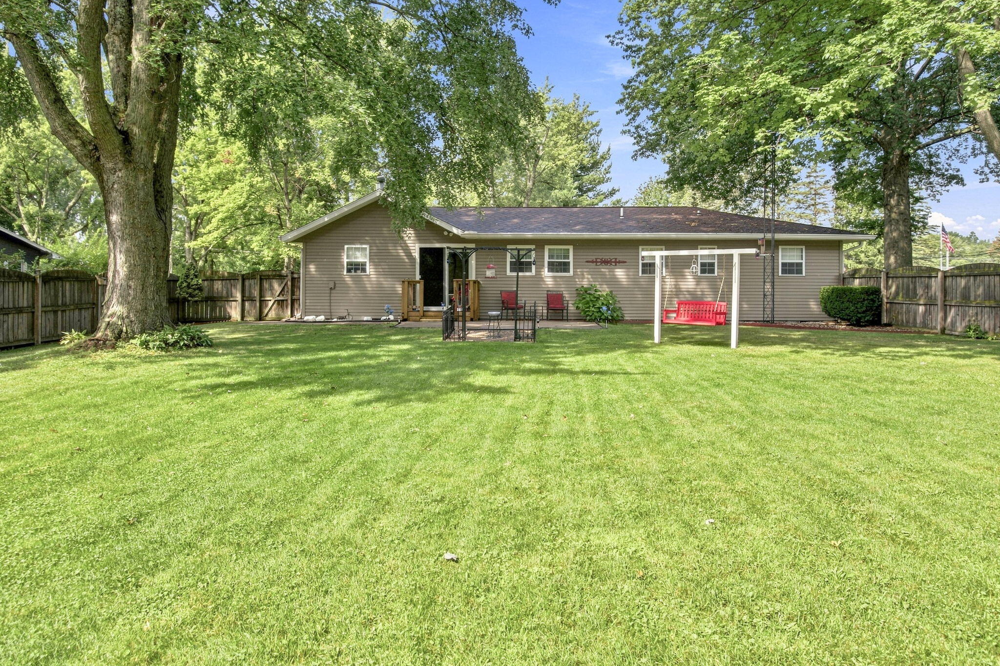 5609 Johnson Road Coloma MI 49038