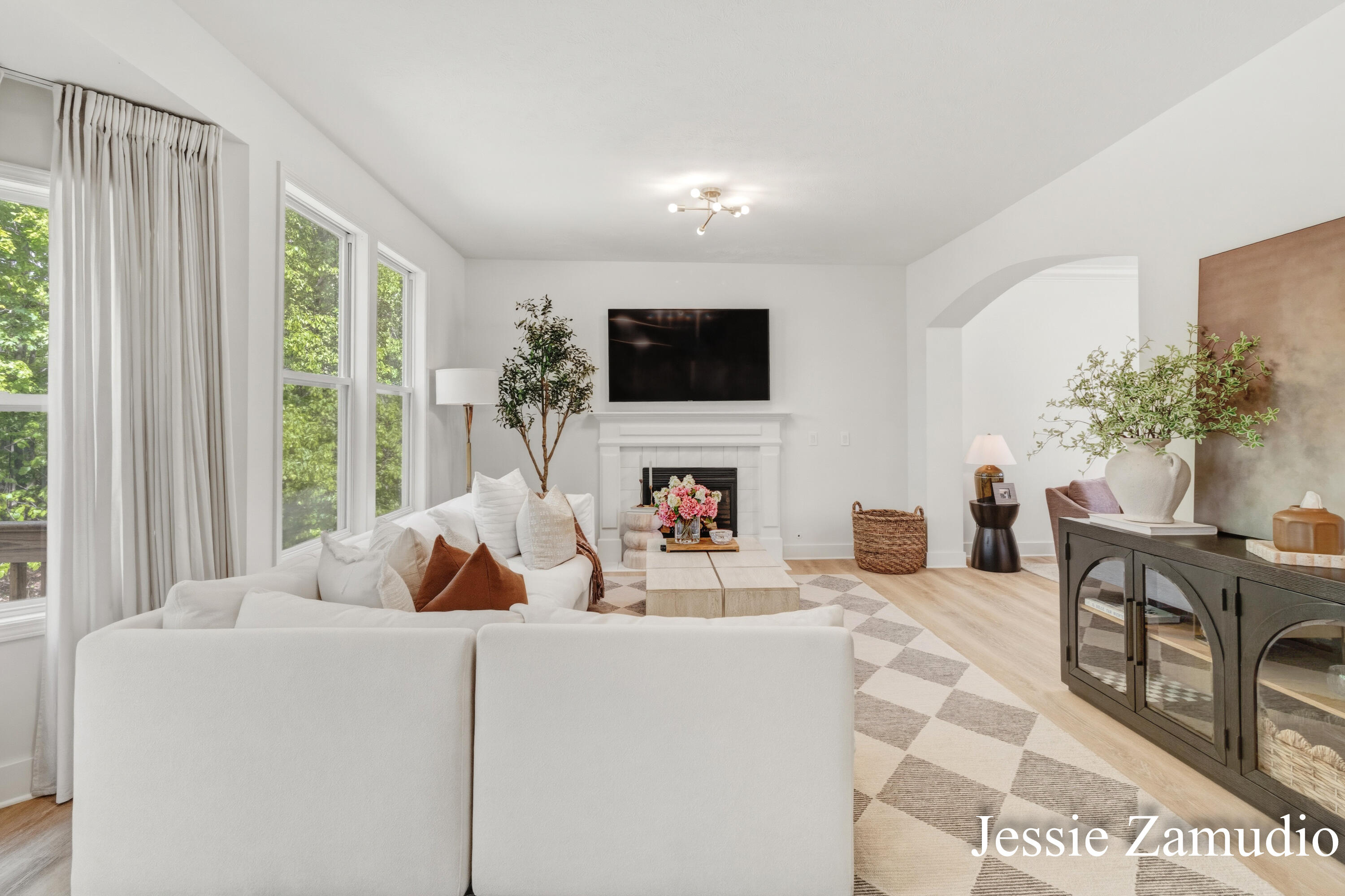 5609 E Grove Drive SE Grand Rapids MI 49512