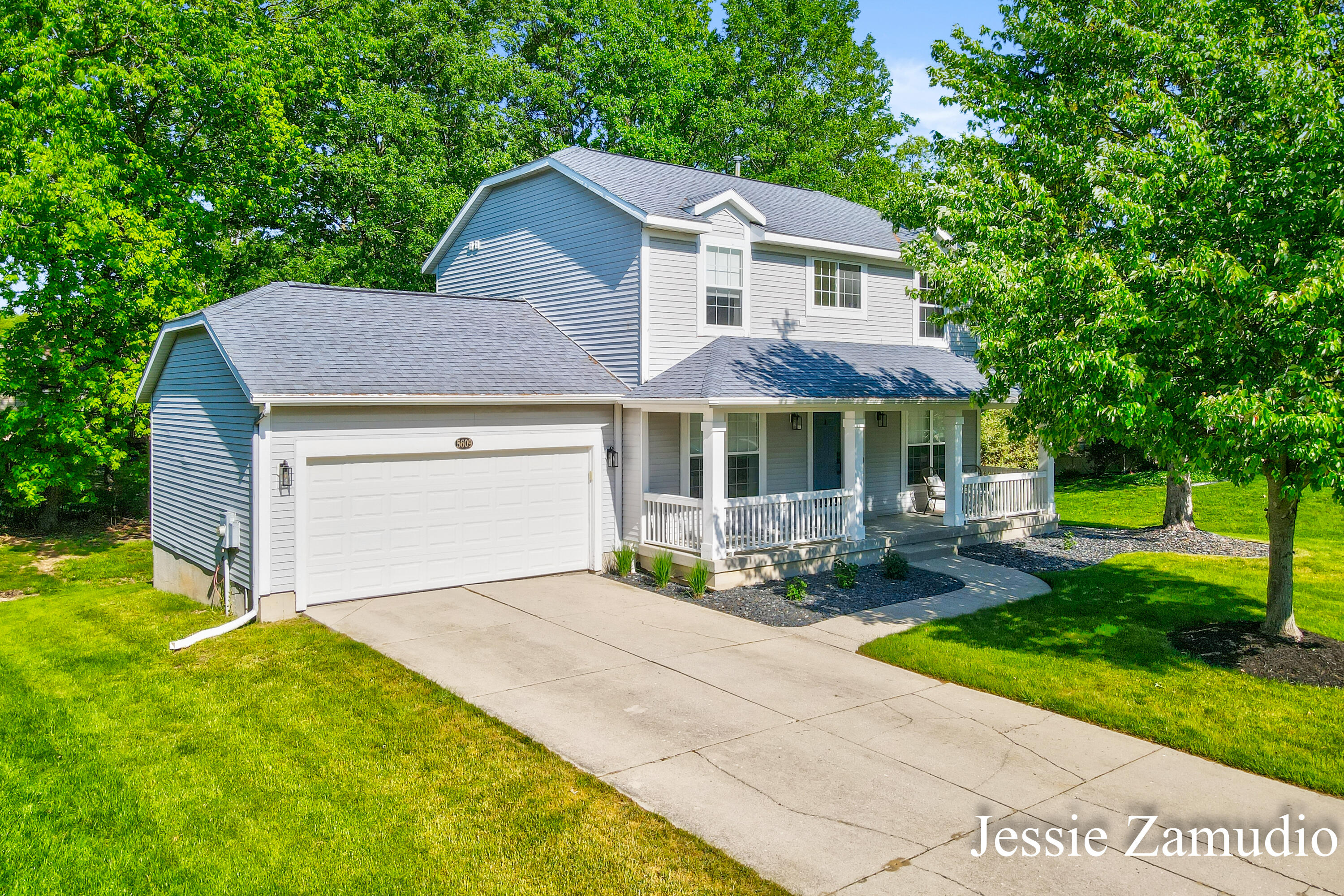 5609 E Grove Drive SE Grand Rapids MI 49512