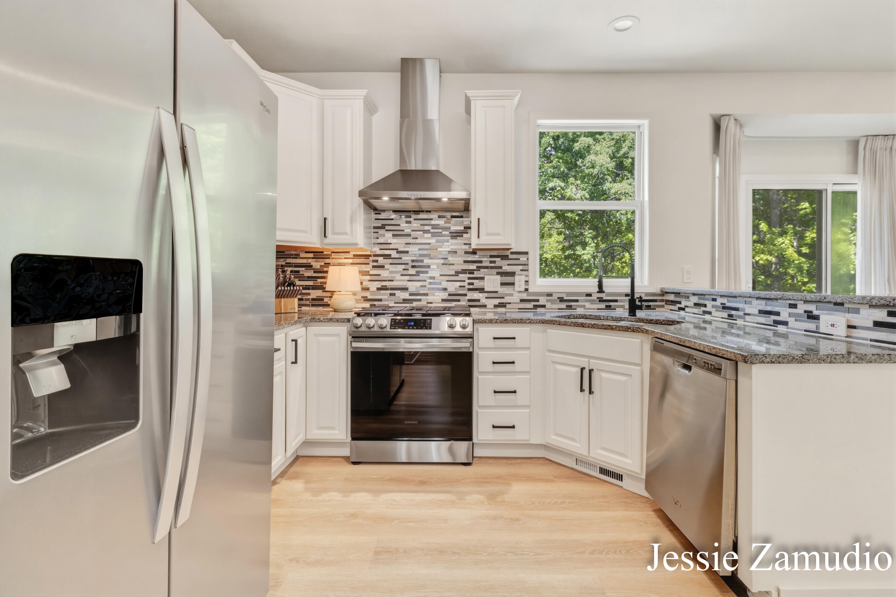 5609 E Grove Drive SE Grand Rapids MI 49512
