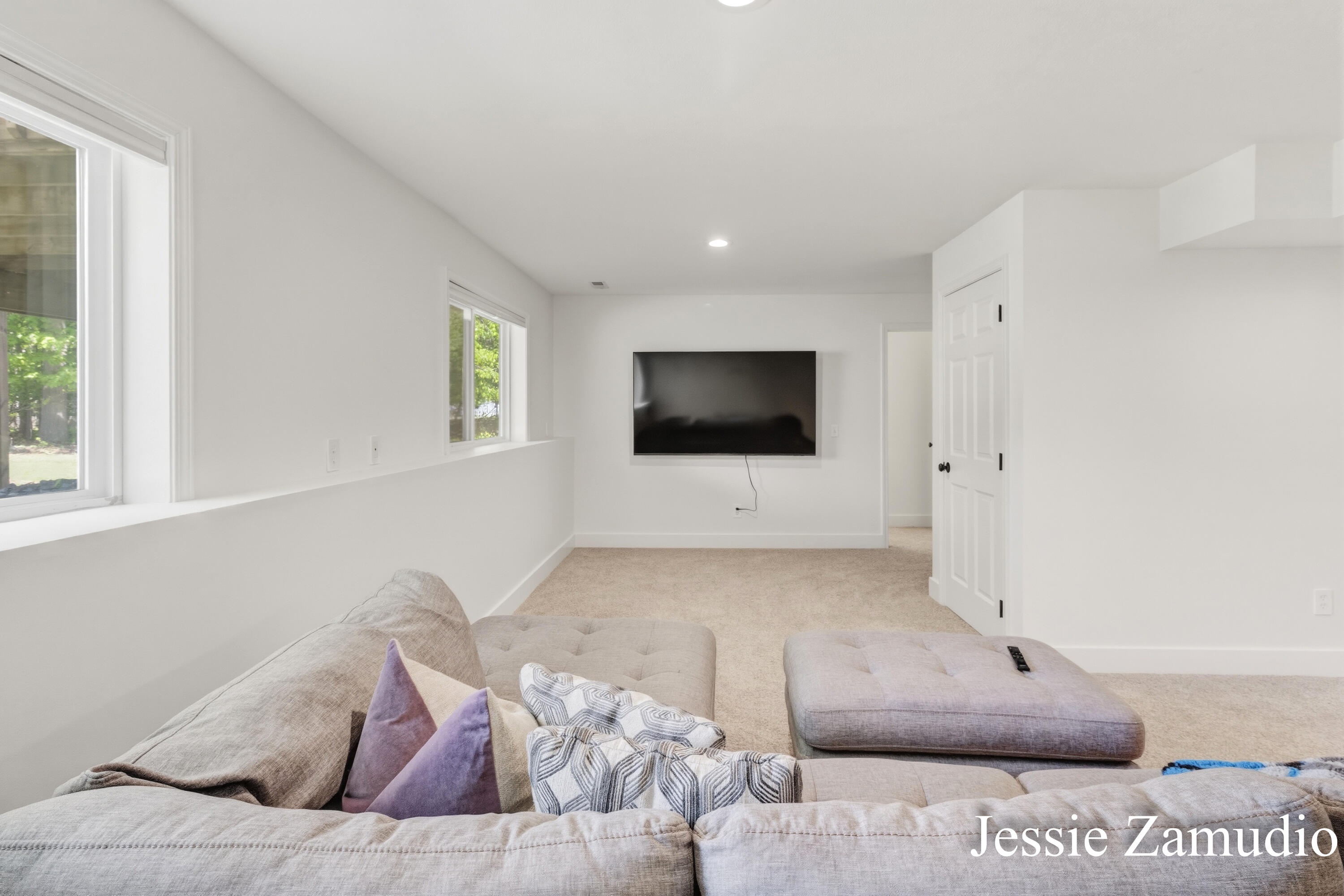 5609 E Grove Drive SE Grand Rapids MI 49512