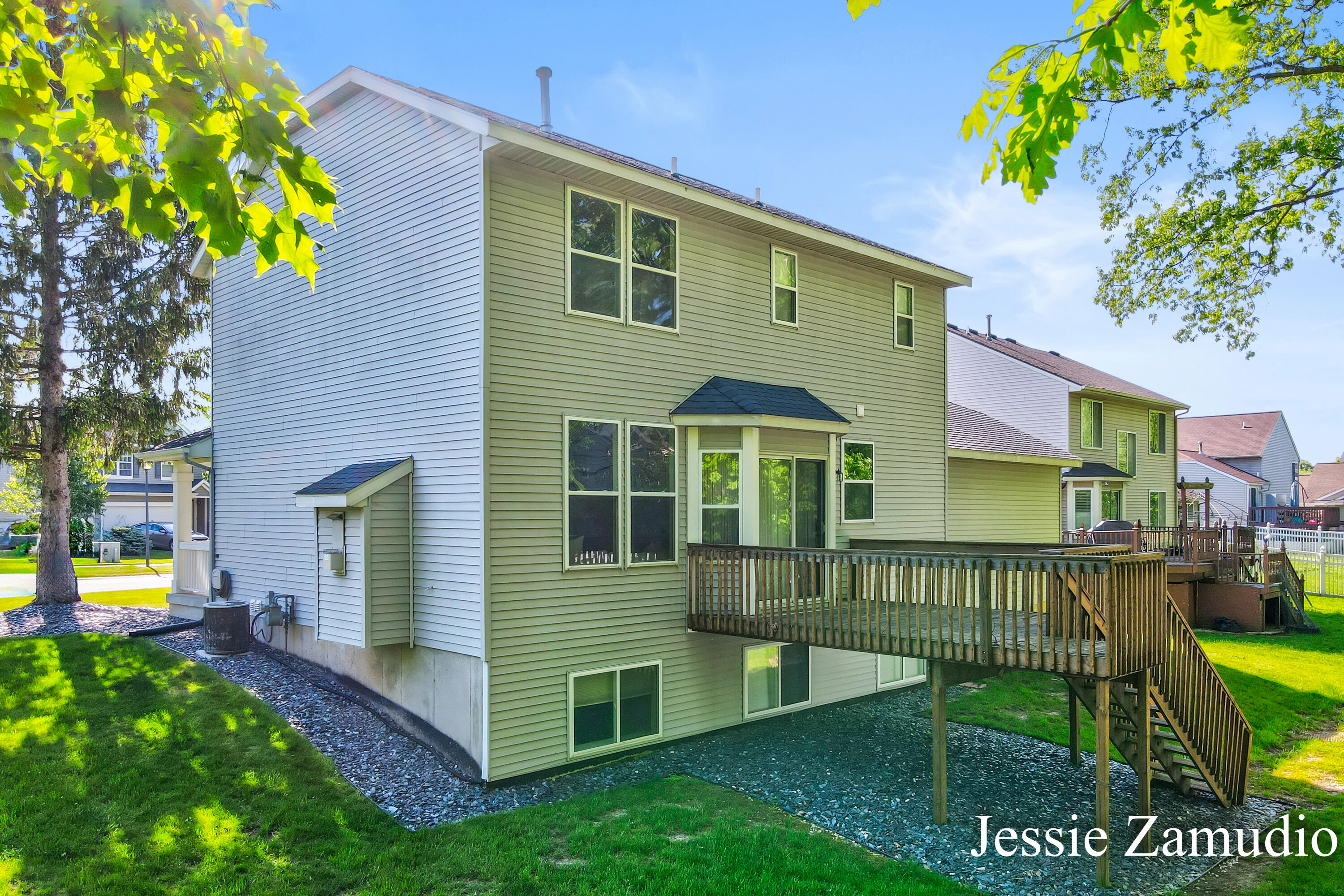 5609 E Grove Drive SE Grand Rapids MI 49512