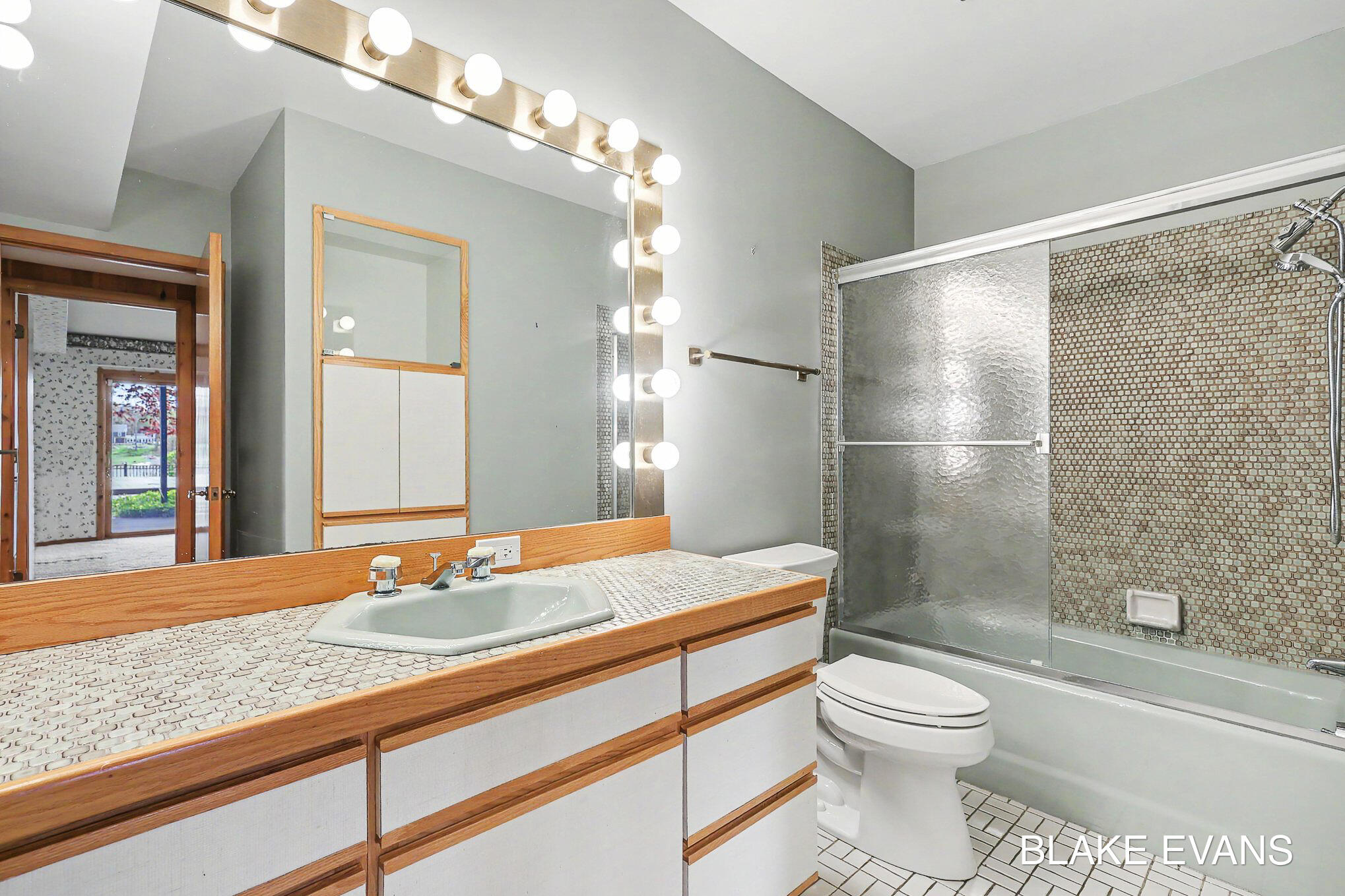 4069 Forest Point Drive Norton Shores MI 49441
