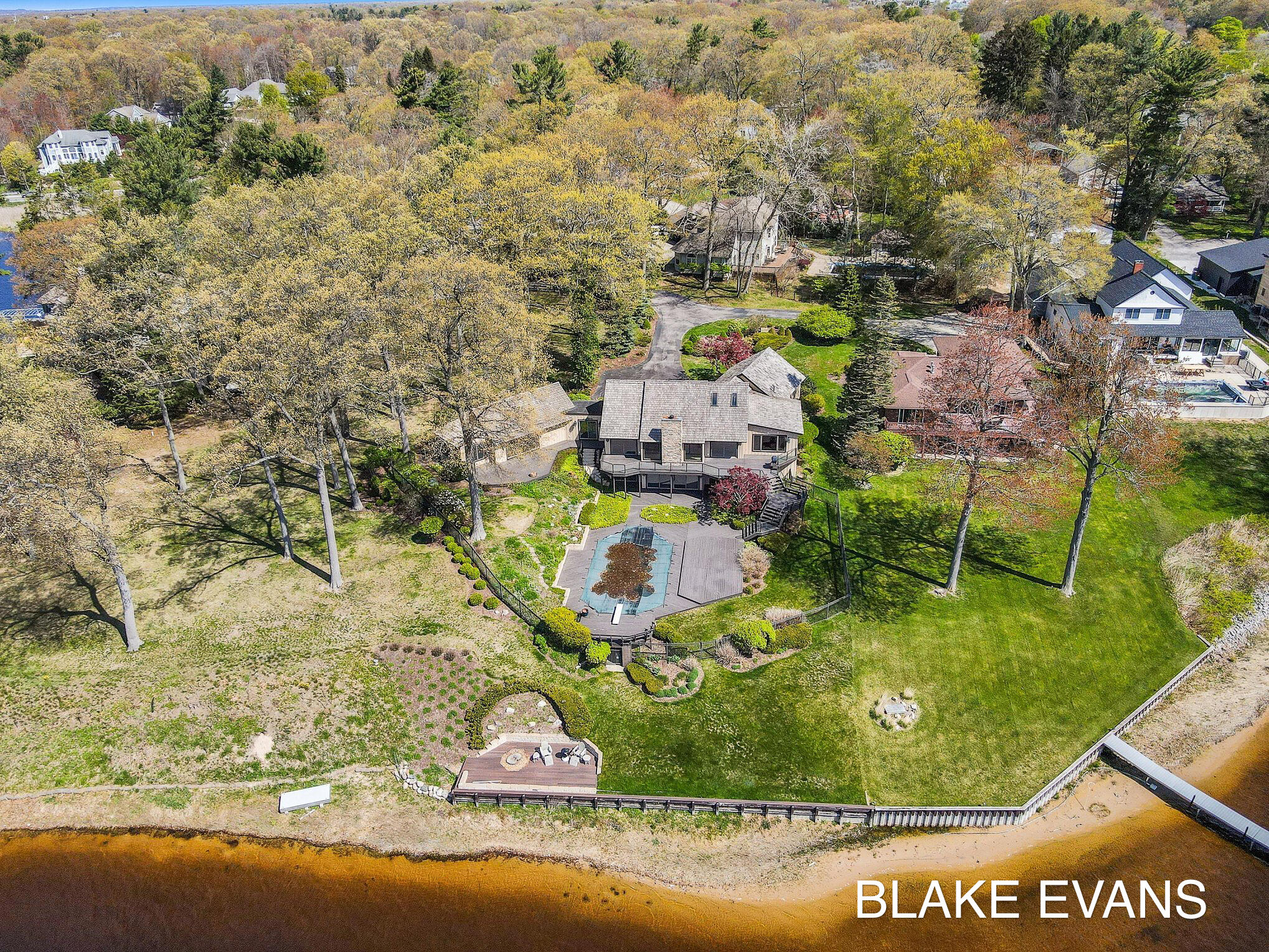 4069 Forest Point Drive Norton Shores MI 49441