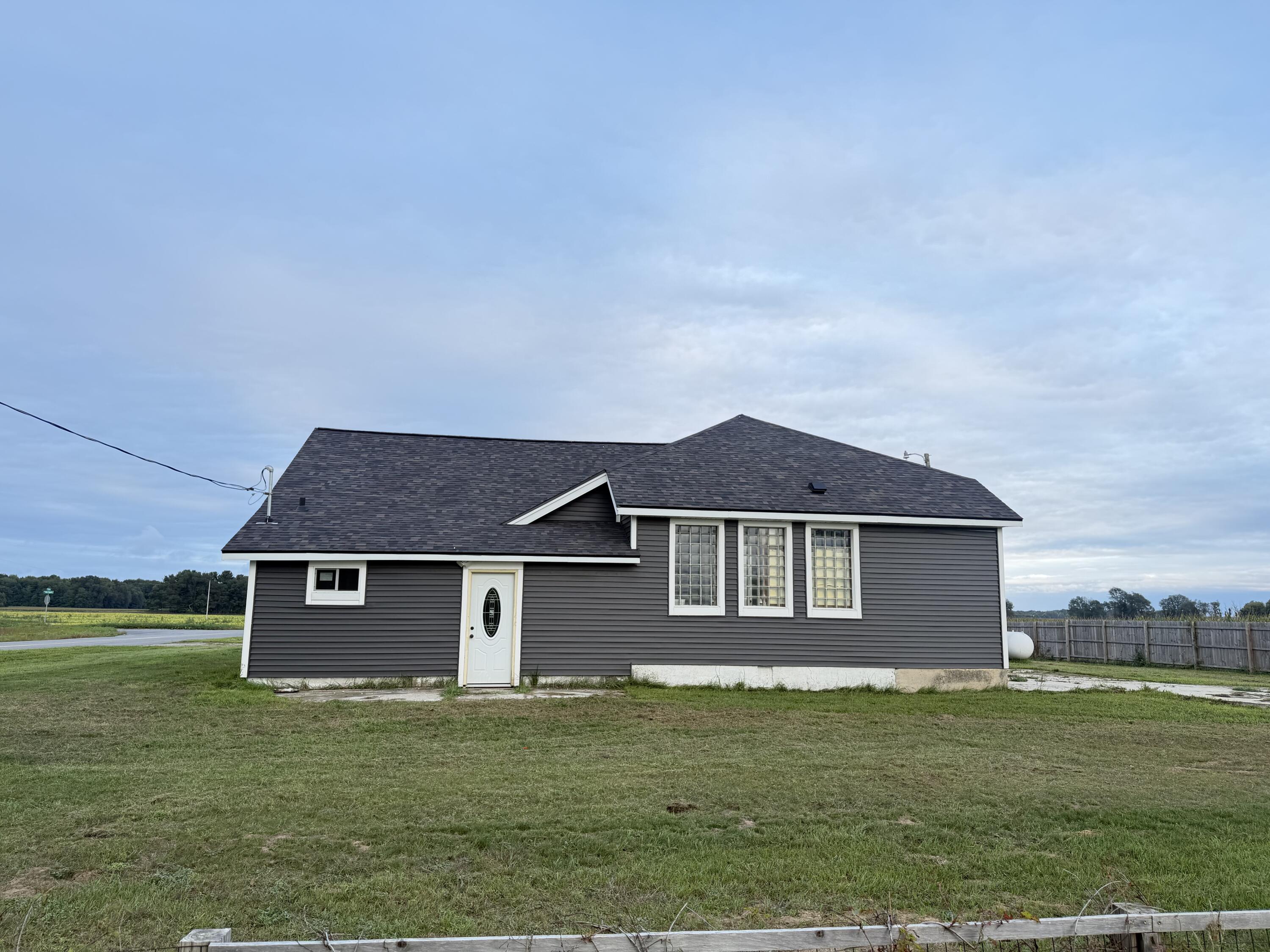 7564 13 Mile Road NE Rockford MI 49341