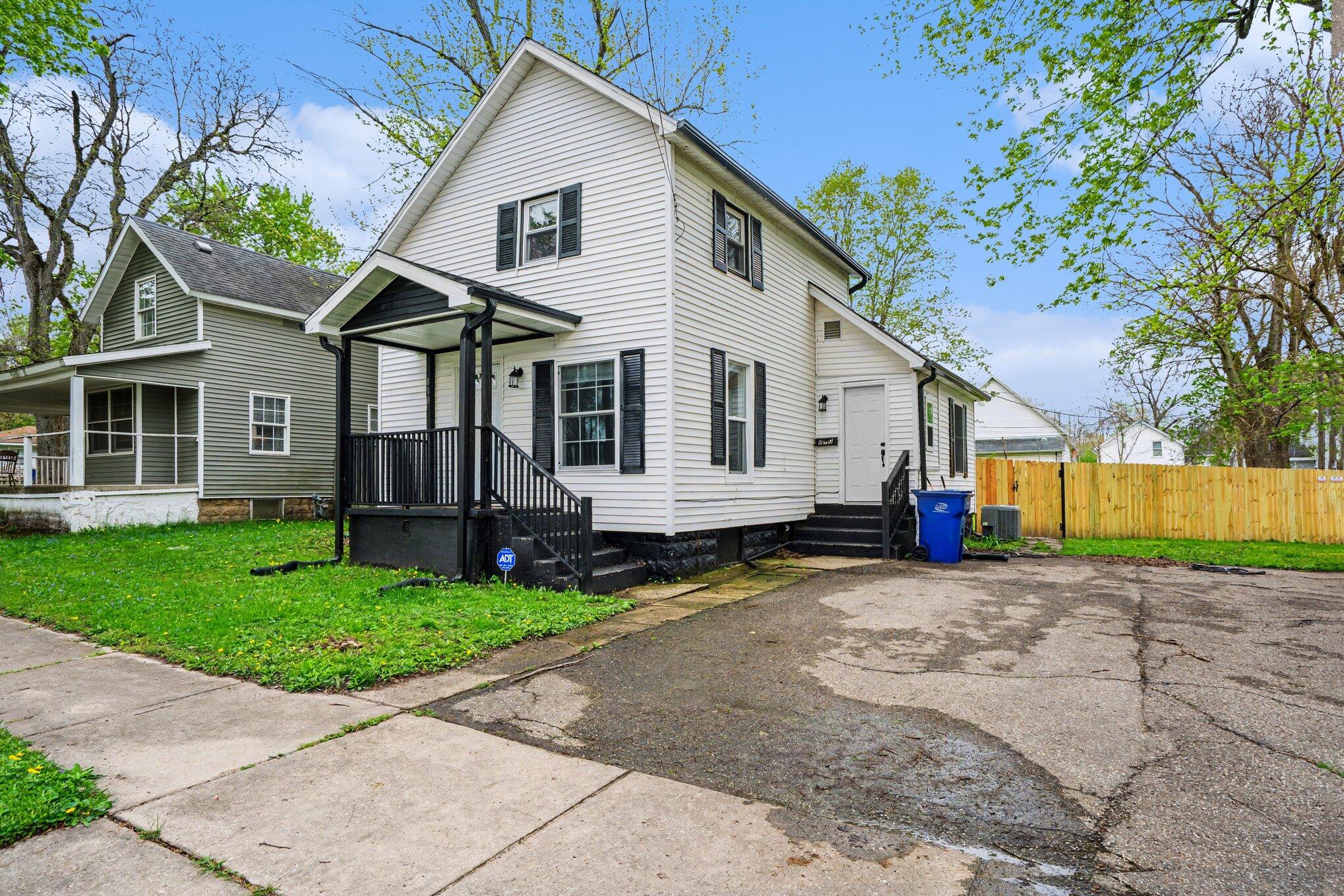 810 Ferry Street Niles MI 49120
