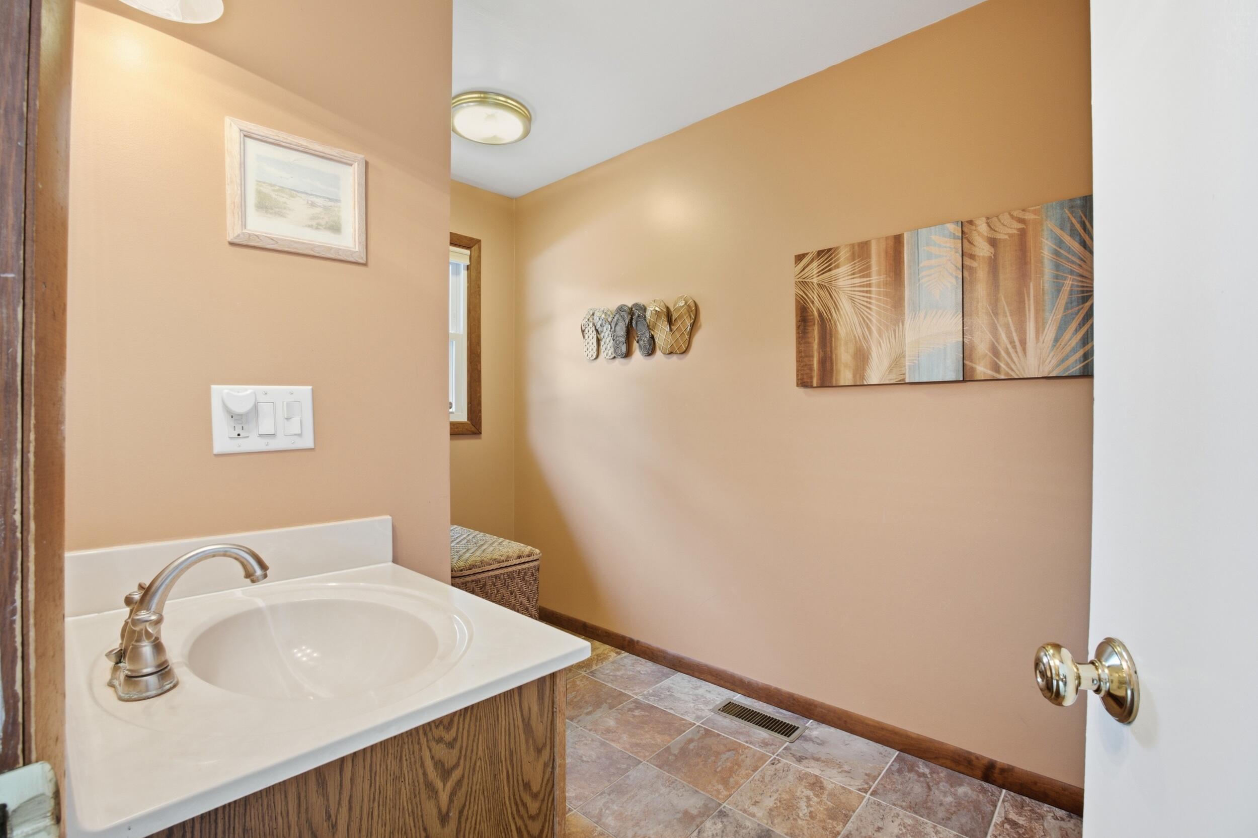 1076 Lancelot Drive Muskegon MI 49445