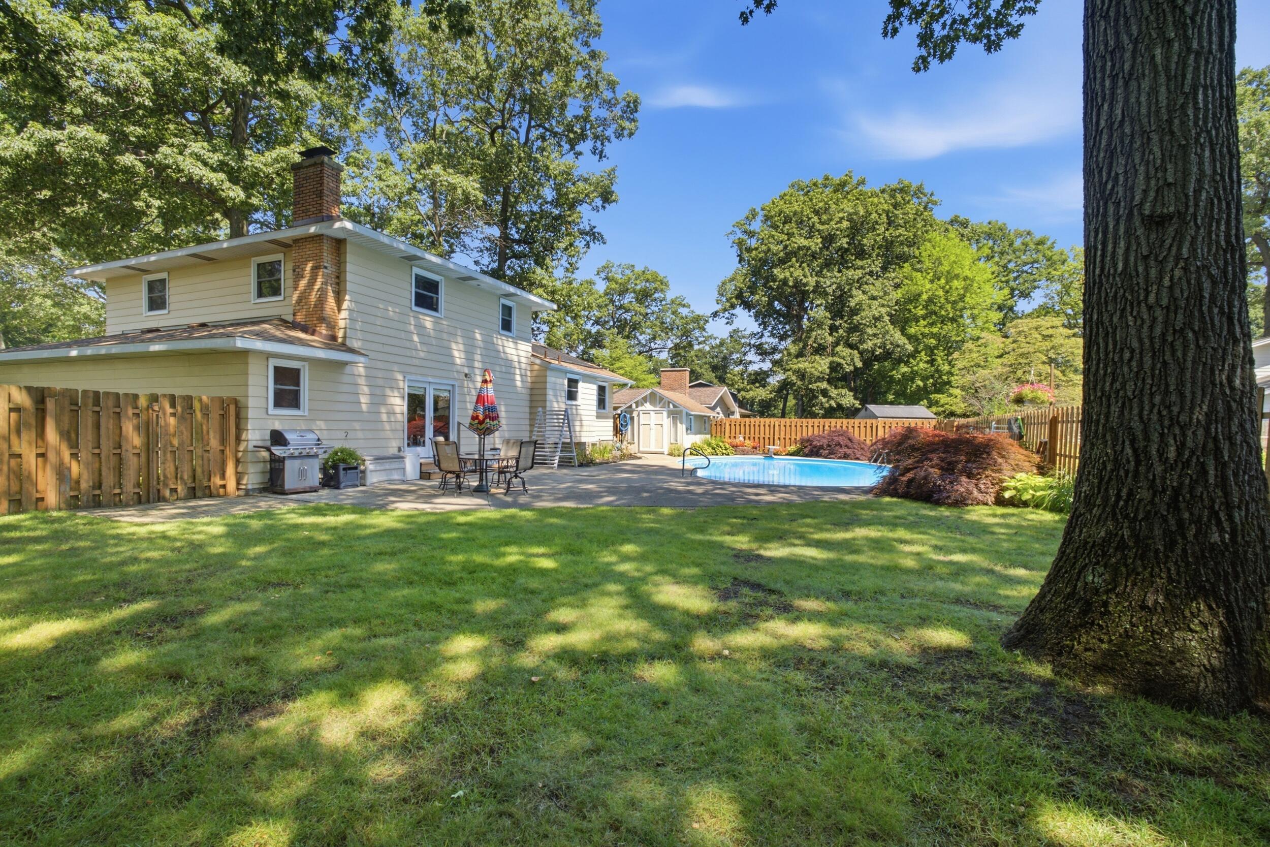 1076 Lancelot Drive Muskegon MI 49445