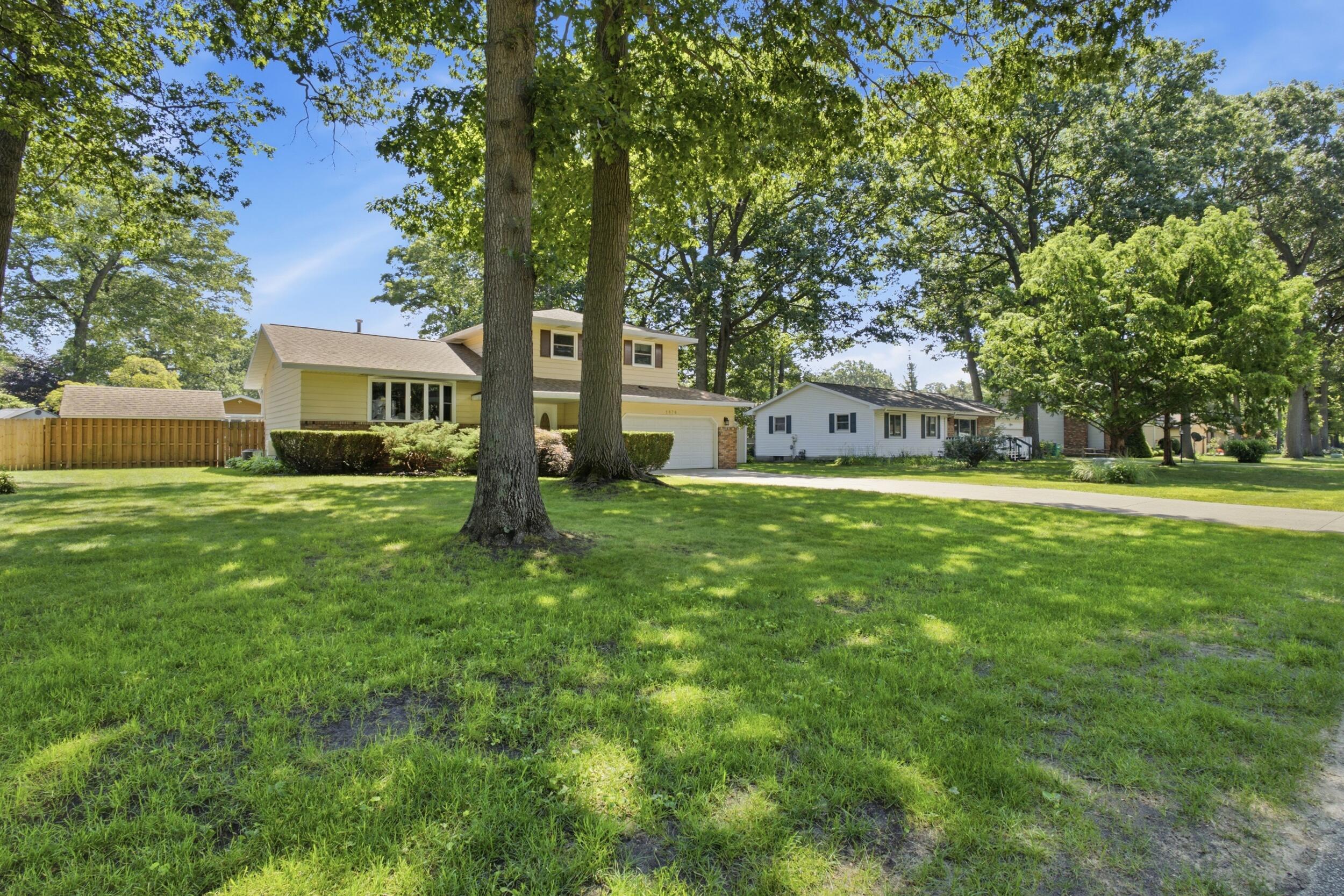 1076 Lancelot Drive Muskegon MI 49445