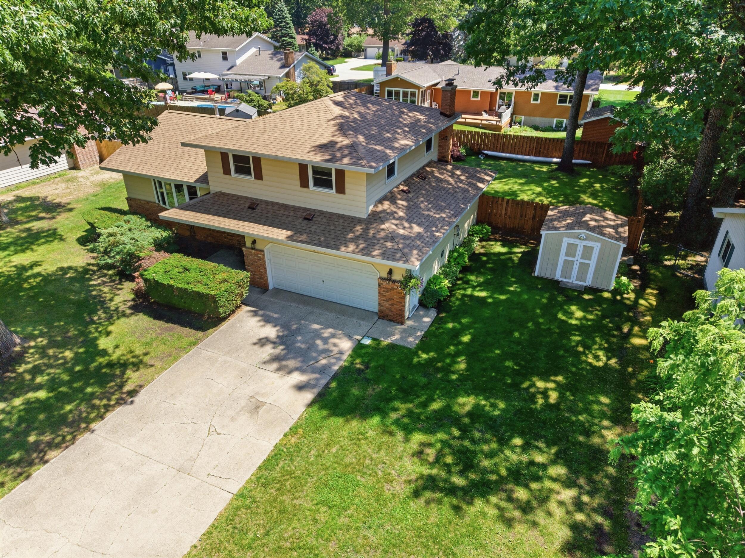 1076 Lancelot Drive Muskegon MI 49445
