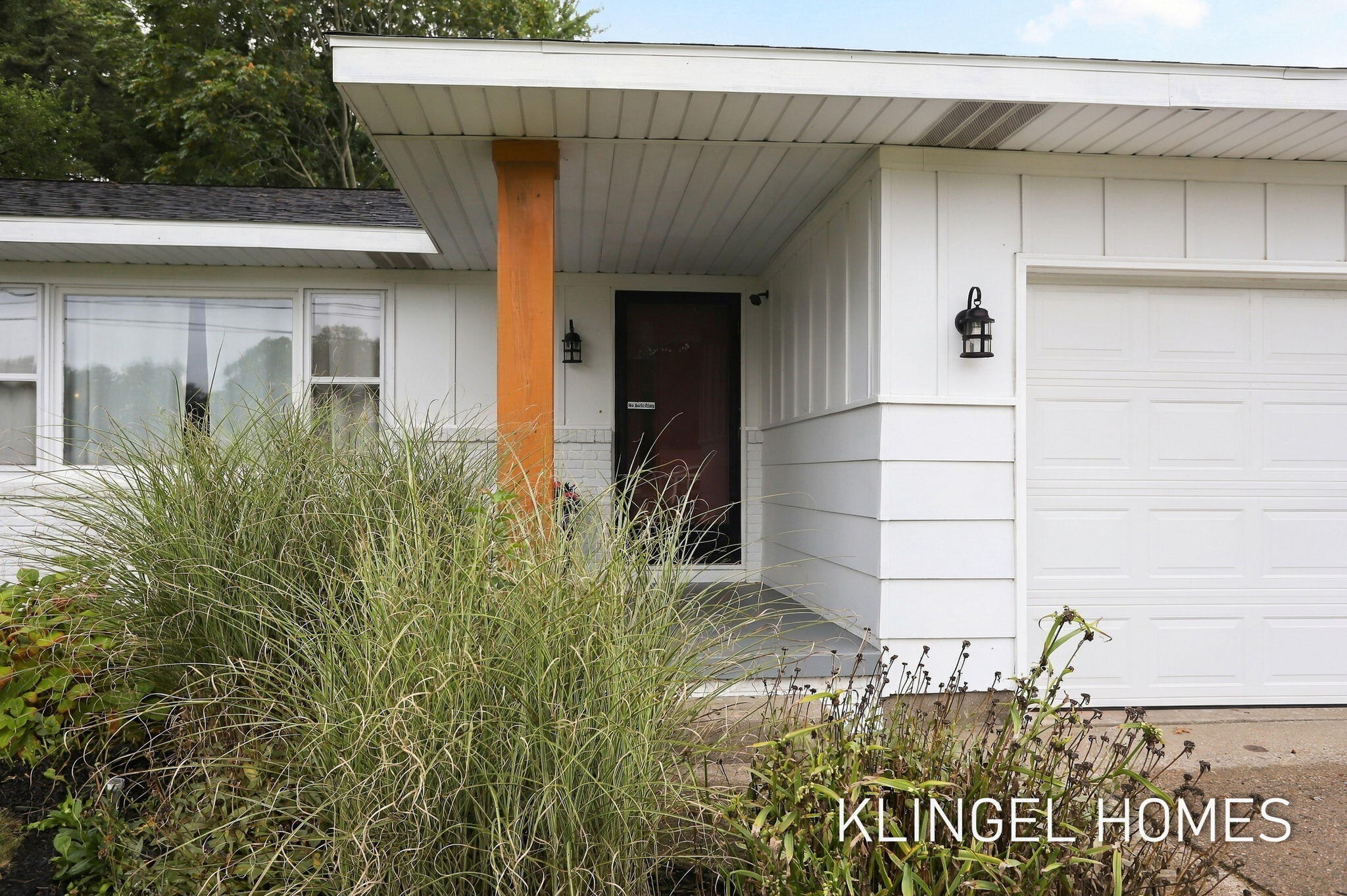 695 Glenwood Avenue Muskegon MI 49445