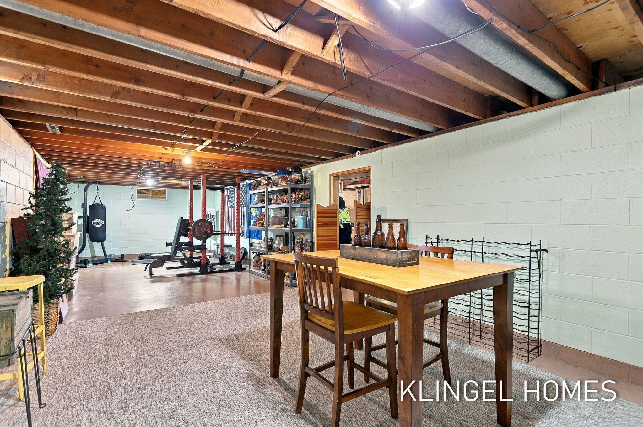 695 Glenwood Avenue Muskegon MI 49445