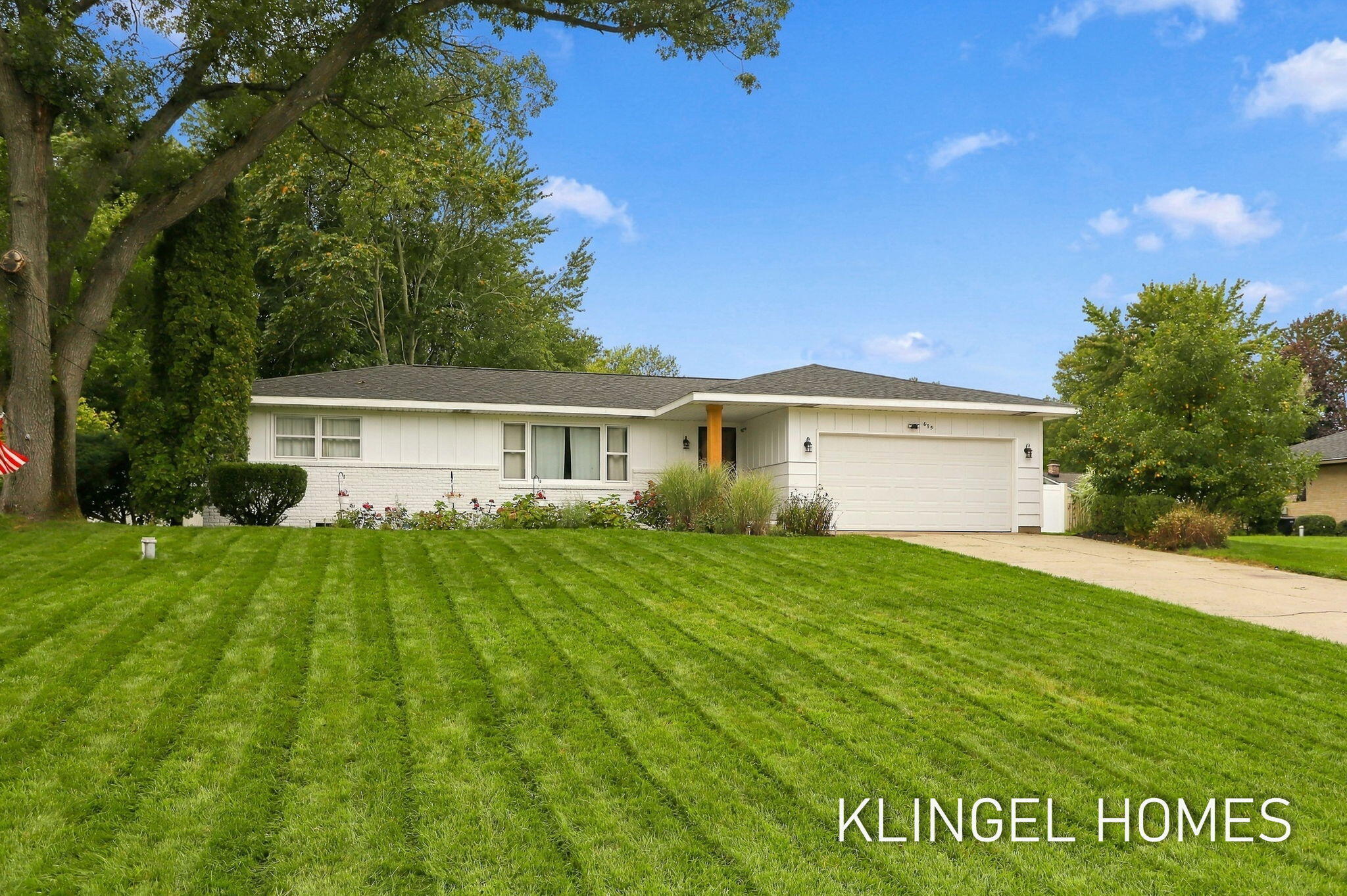 695 Glenwood Avenue Muskegon MI 49445