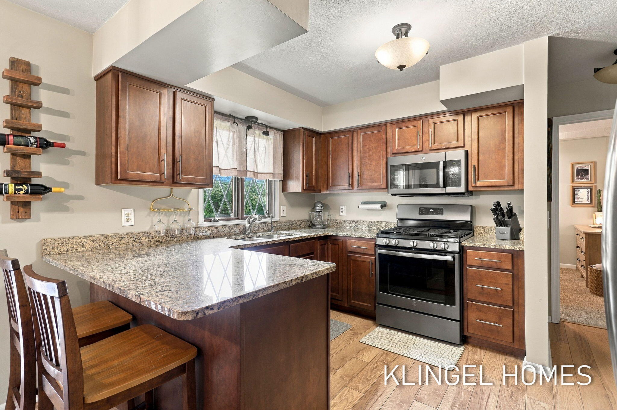 695 Glenwood Avenue Muskegon MI 49445