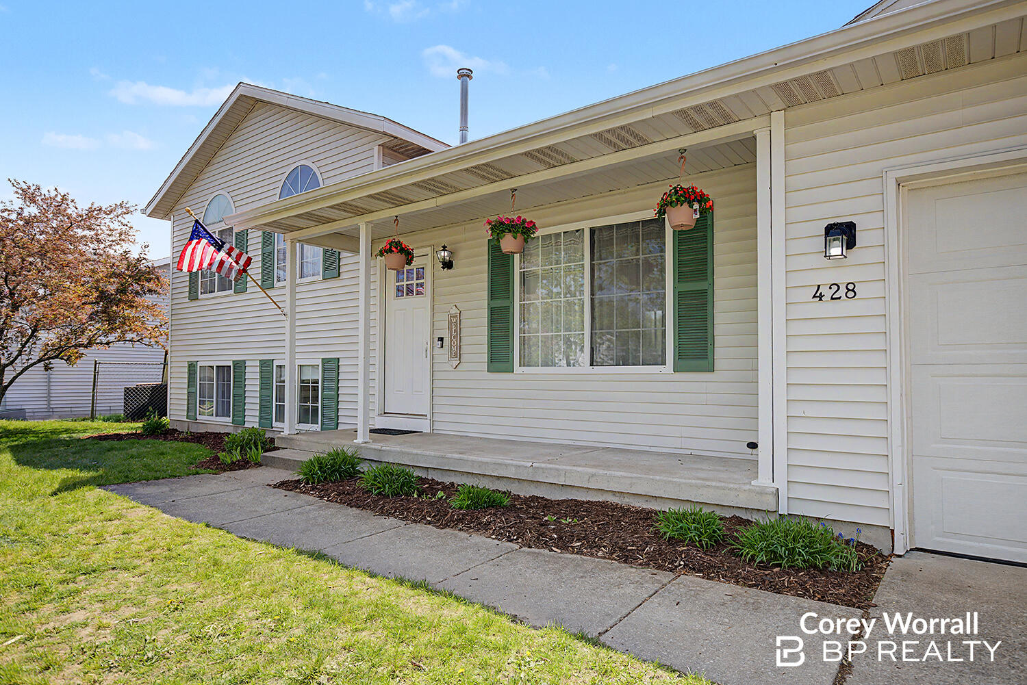 428 Sunbrook Street SE Grand Rapids MI 49508