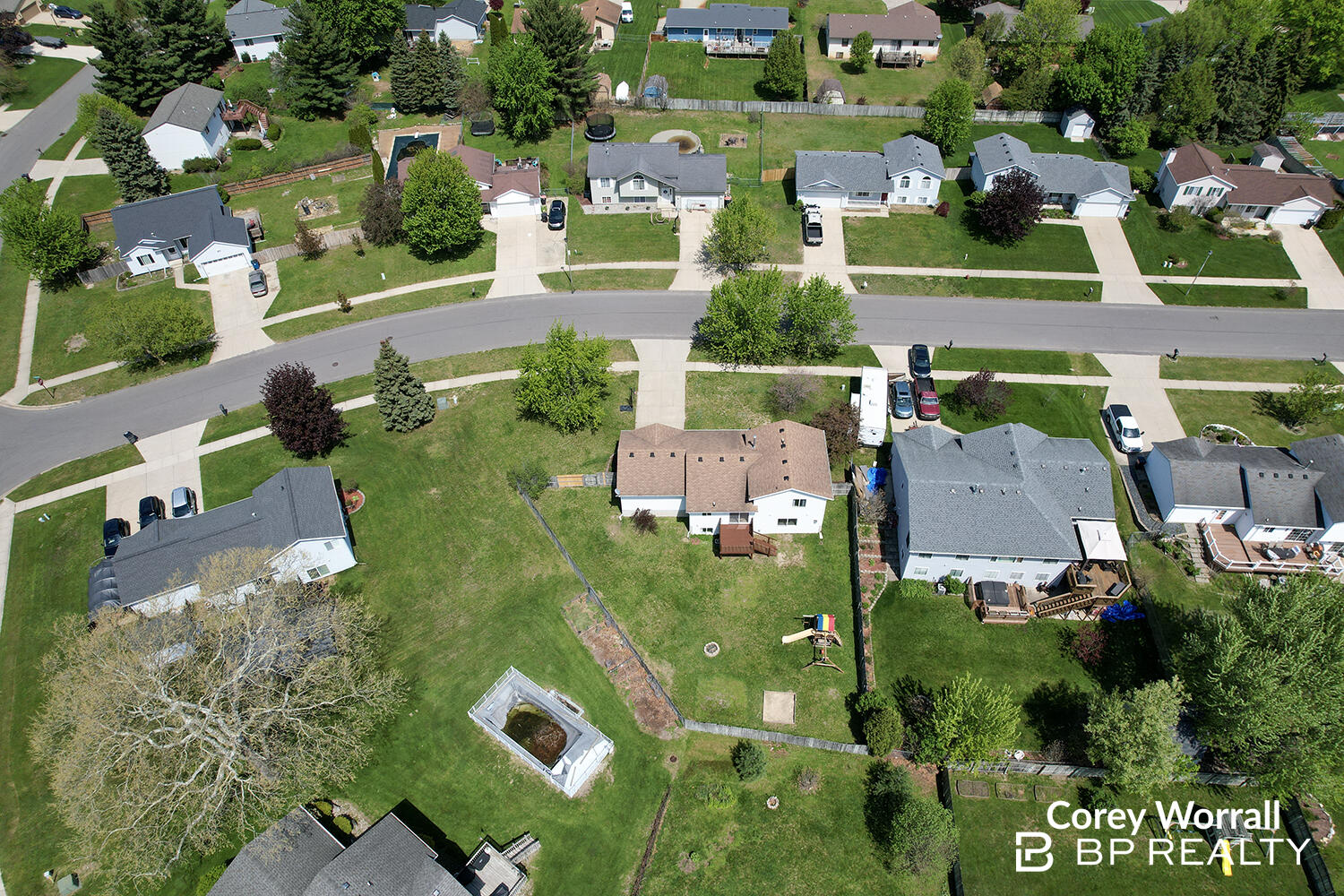 428 Sunbrook Street SE Grand Rapids MI 49508