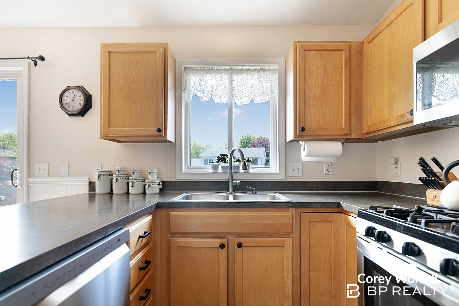 428 Sunbrook Street SE Grand Rapids MI 49508