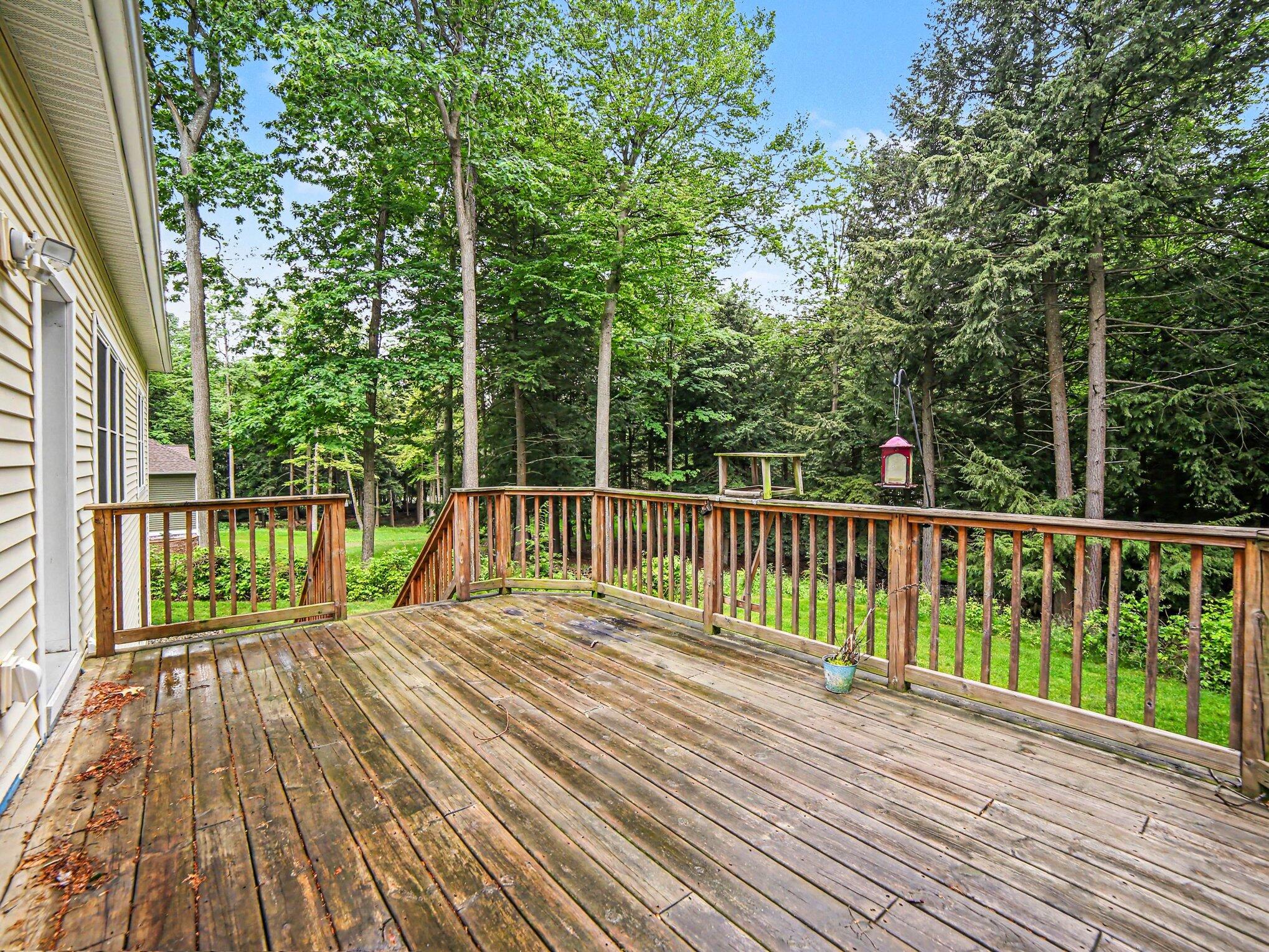 1655 Glenwood Road Ludington MI 49431