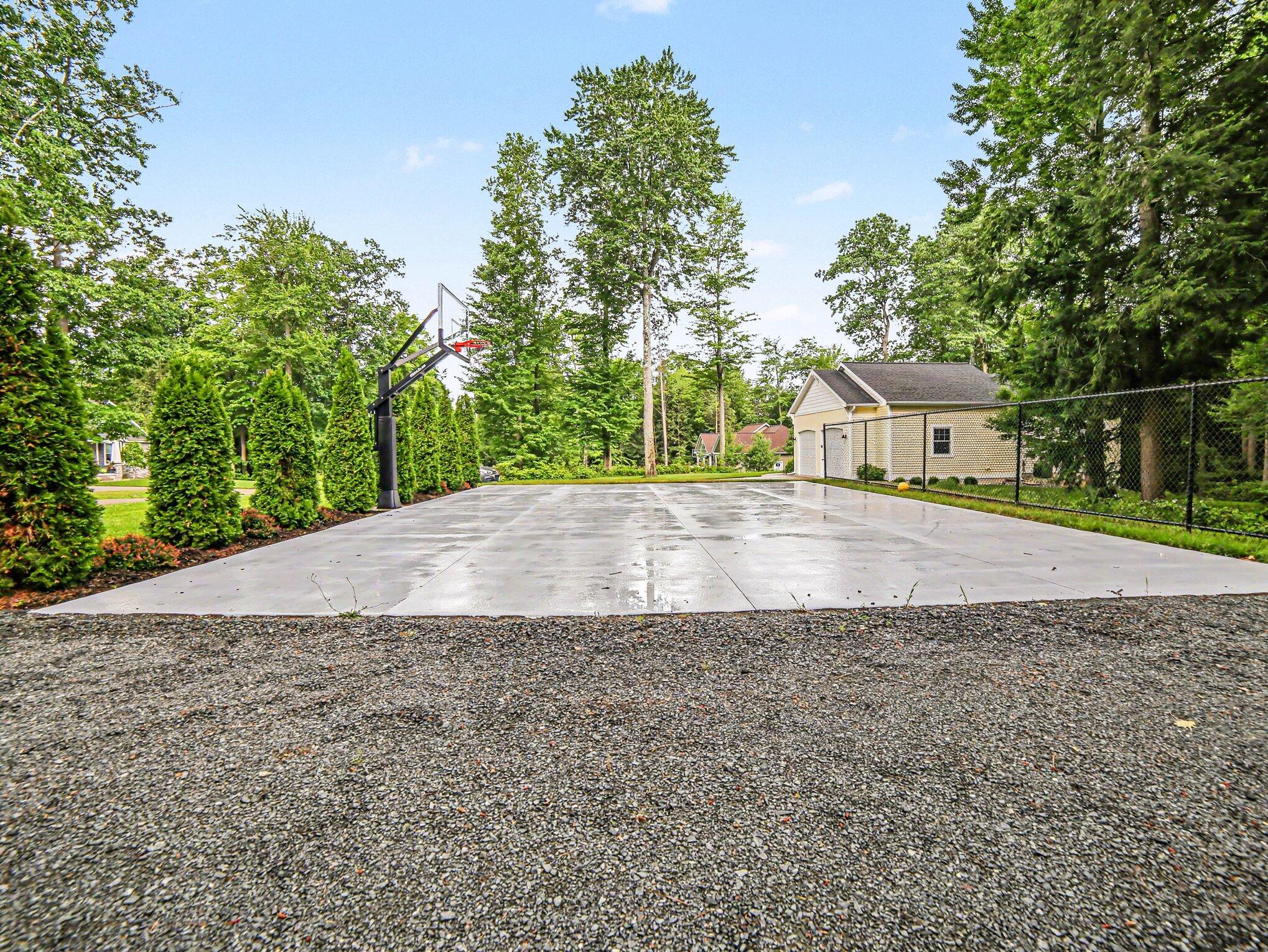 1655 Glenwood Road Ludington MI 49431