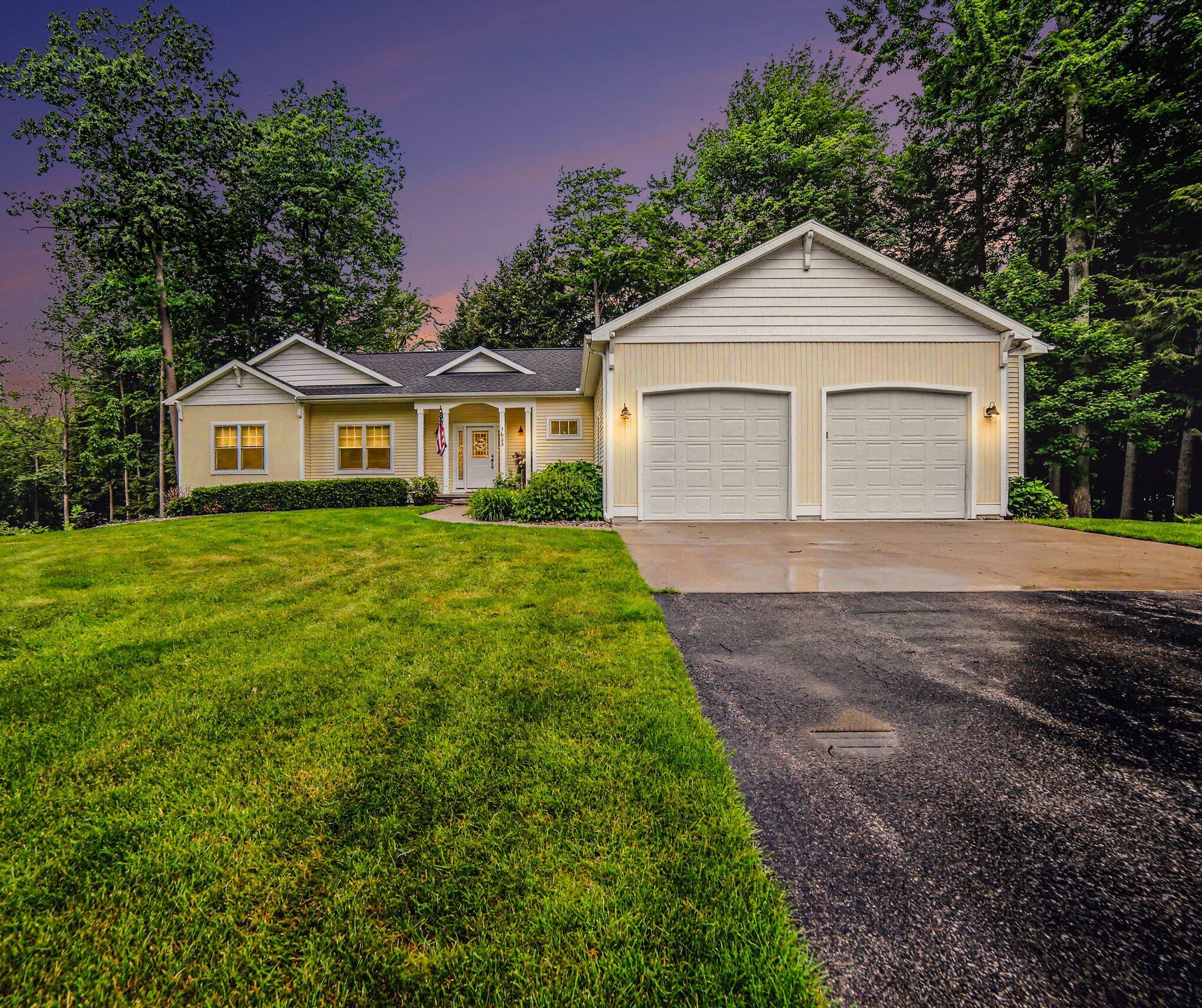 1655 Glenwood Road Ludington MI 49431
