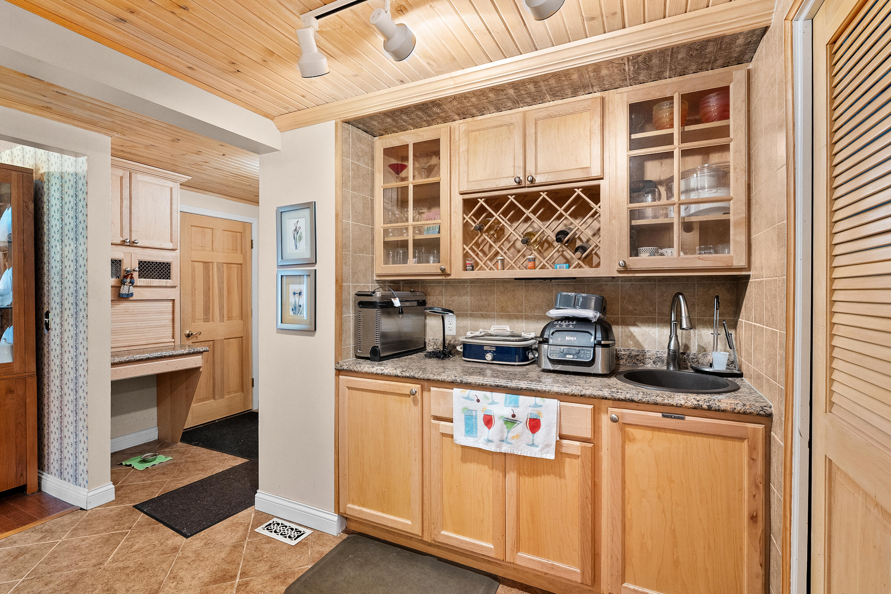 41169 County Road 669 Decatur MI 49045