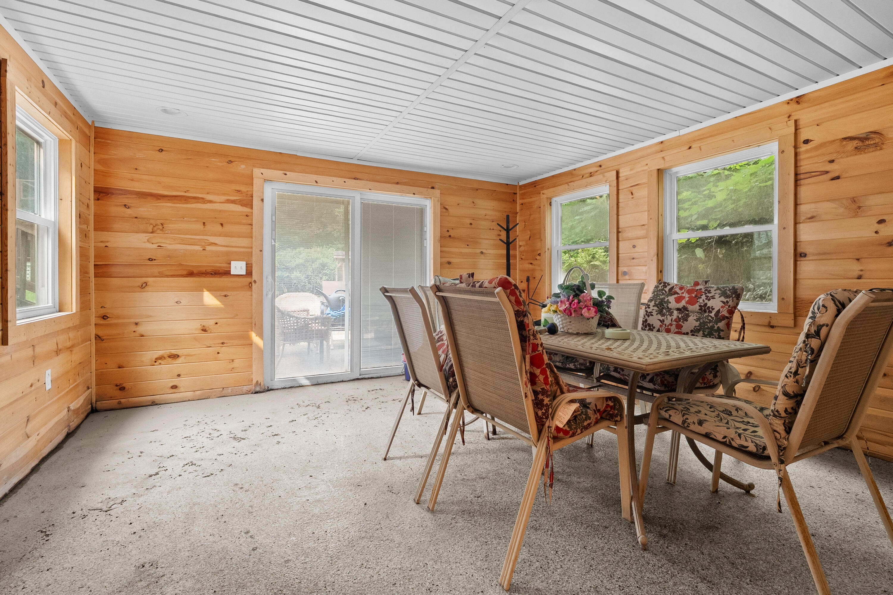 41169 County Road 669 Decatur MI 49045