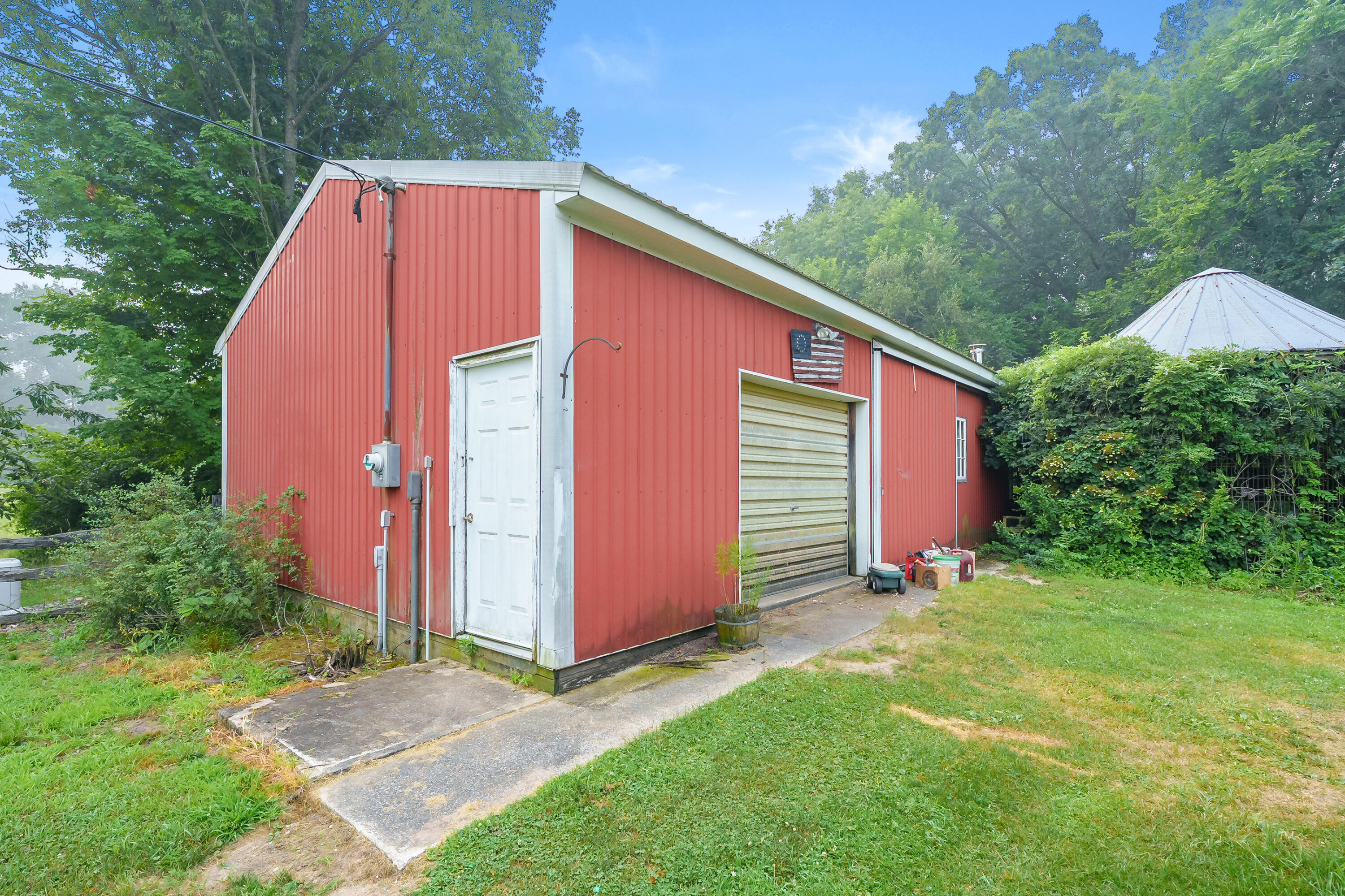 41169 County Road 669 Decatur MI 49045