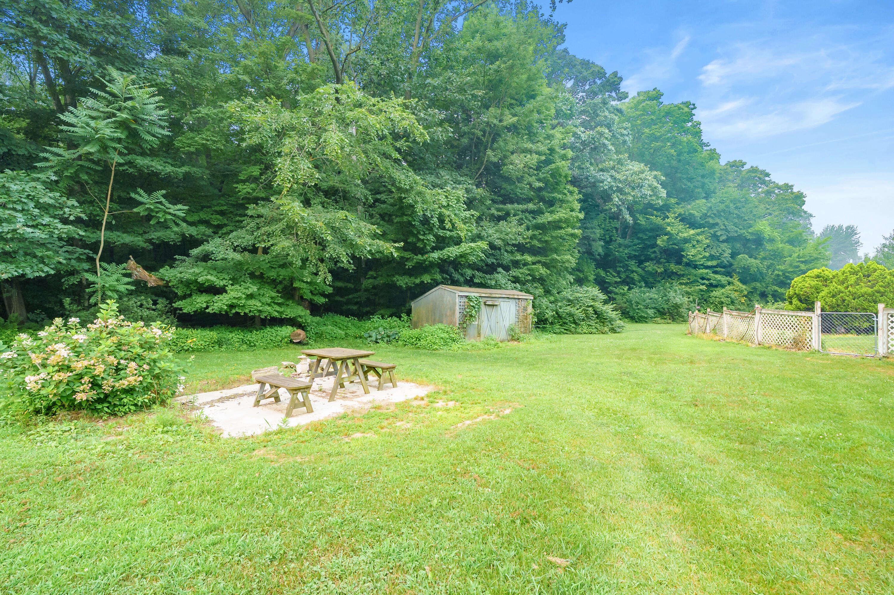 41169 County Road 669 Decatur MI 49045