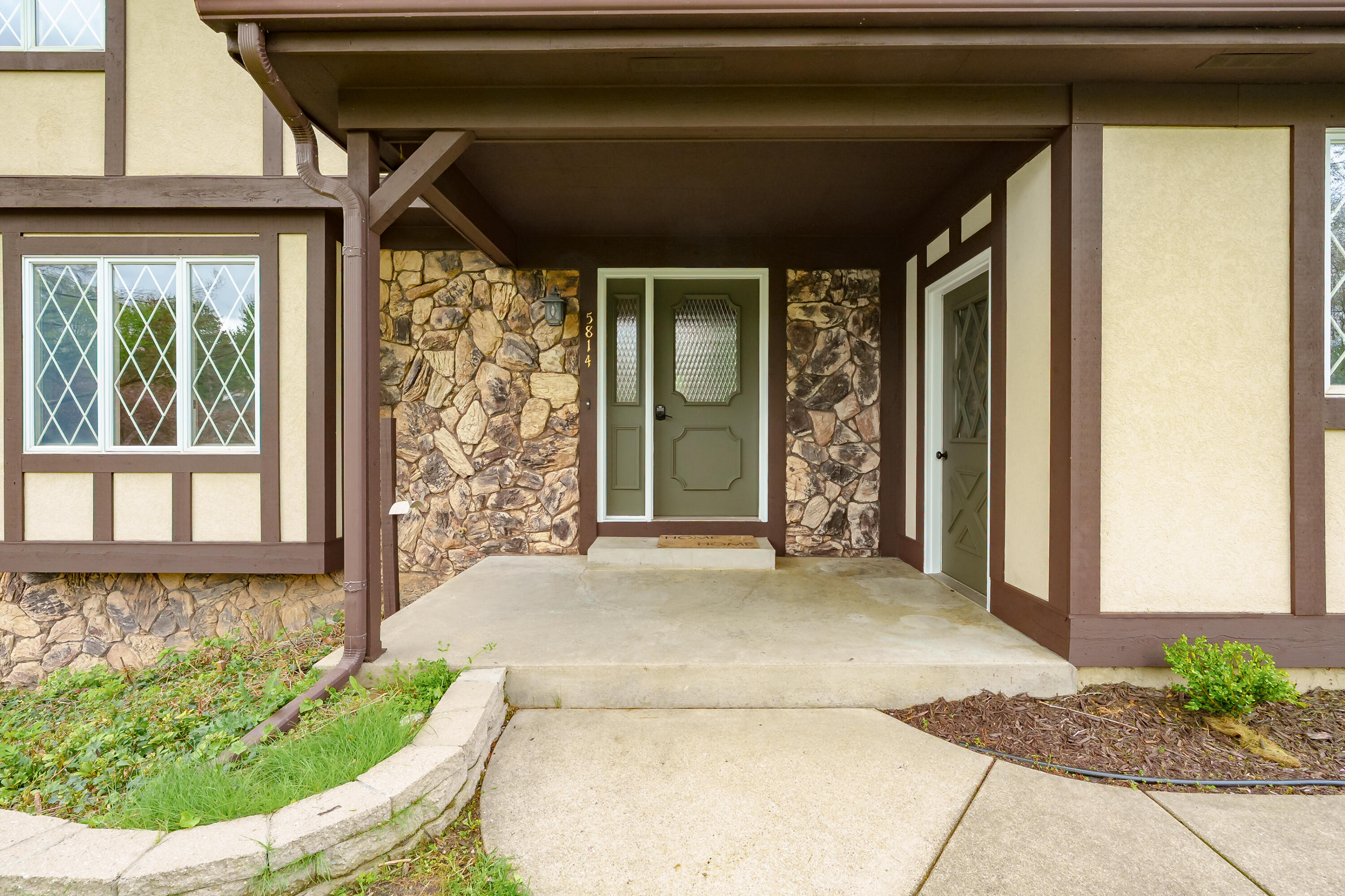 5814 Scenic Way Drive Kalamazoo MI 49009