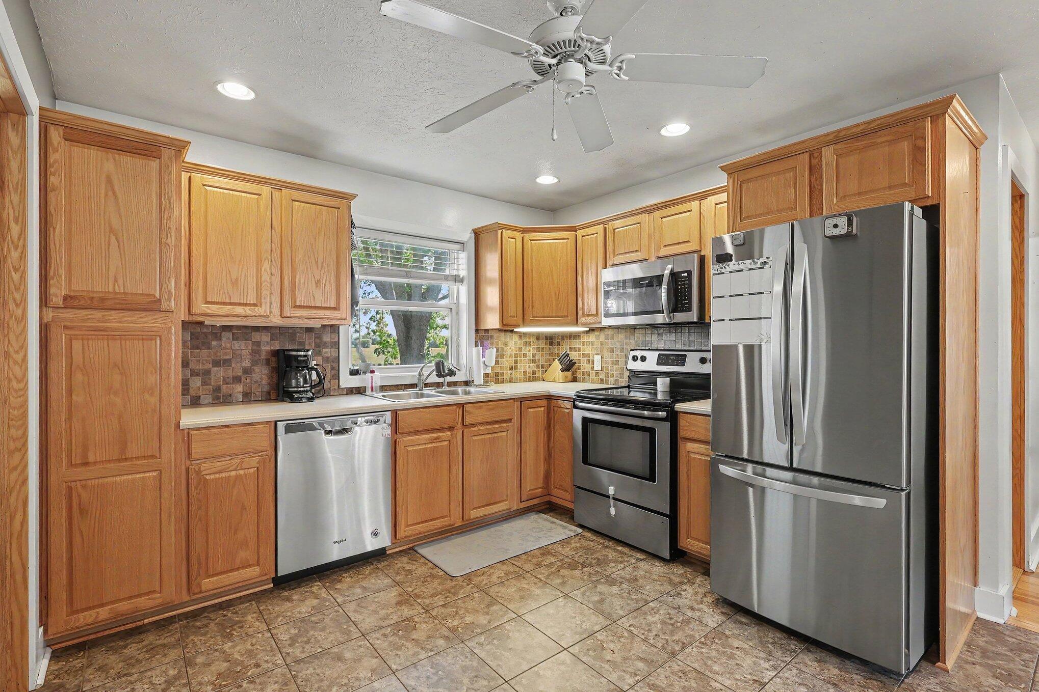 6450 Adams Street Zeeland MI 49464
